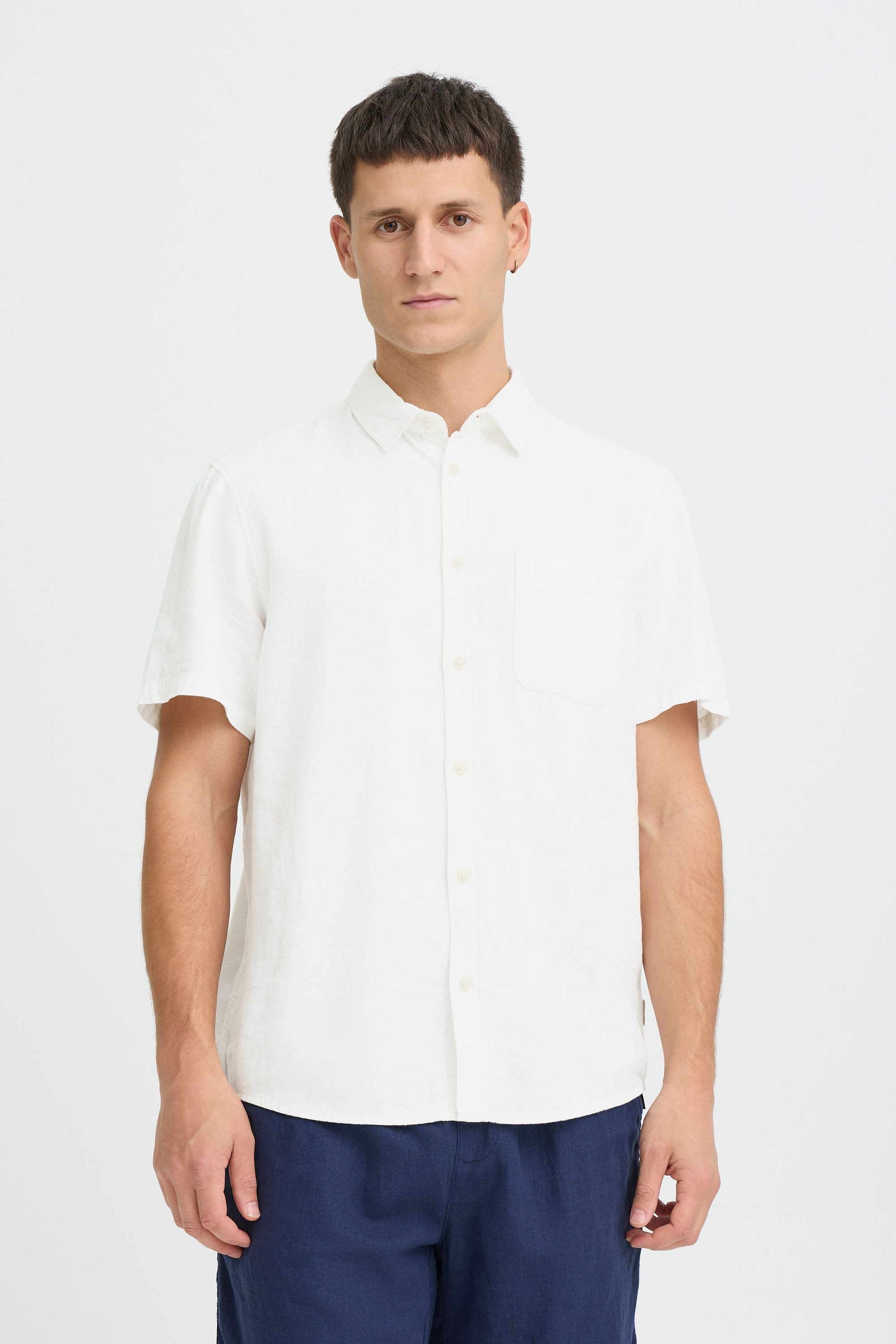 Blend Leinenhemd BHLins Stilvolles Kurzarmhemd aus Leinenmix