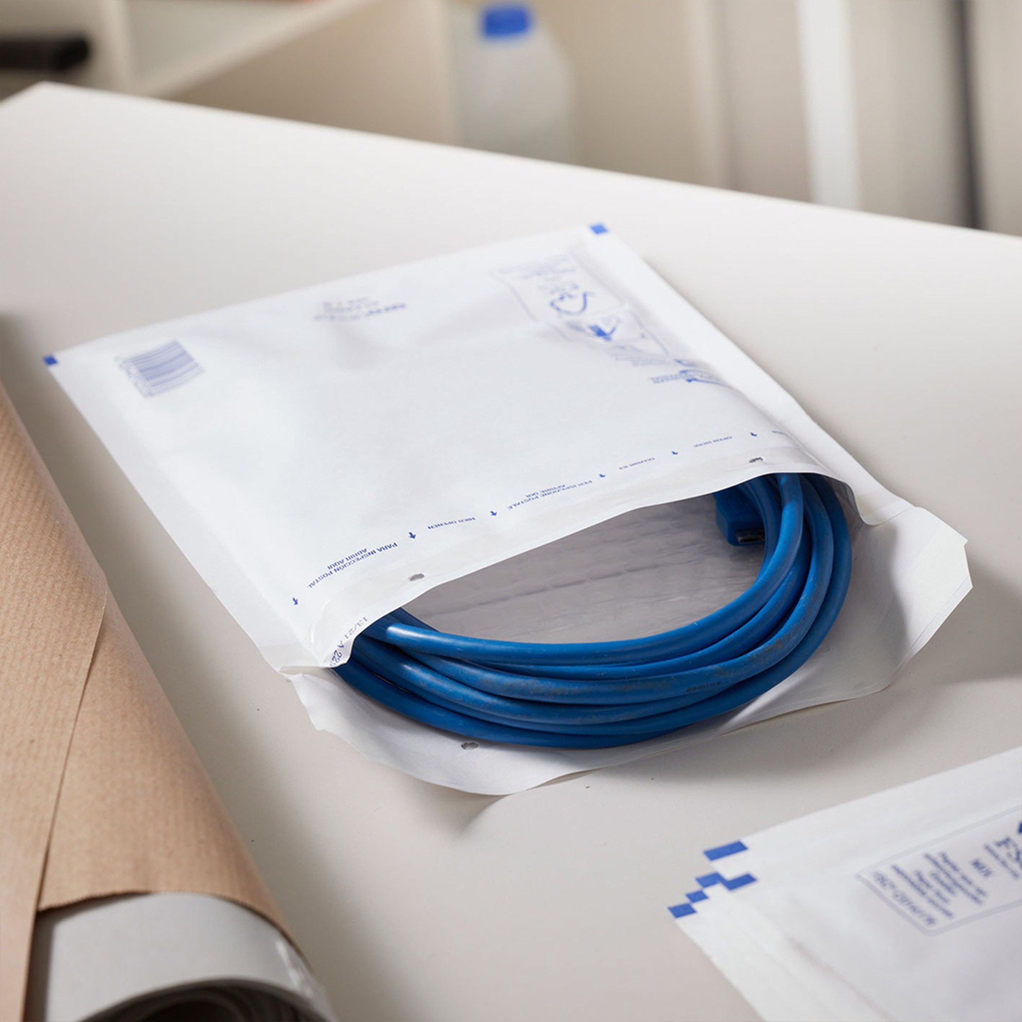 BB-Verpackungen Versandtasche Luftpolsterversandtasche, 320 x 455 mm, Größe: 10 / K, Weiß