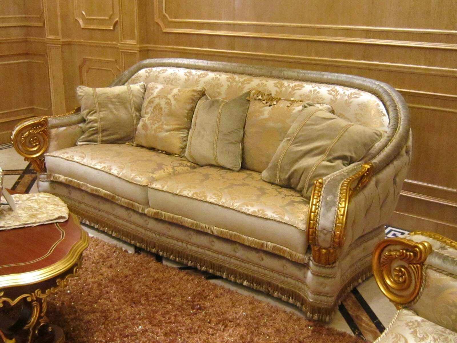 JVmoebel Sofa, Klassische Sofagarnitur 3+2 Barock Rokoko Antik Stil Sofa Couch Weiß/Gold