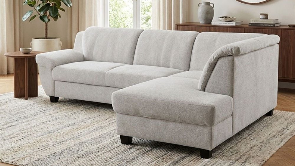 OTTO home Ecksofa Sillkeborg 254 x 186 cm, formschönes Sofa mit dunklen Füßen, aus pflegeleichtem, weichem Luxus-Microfaser