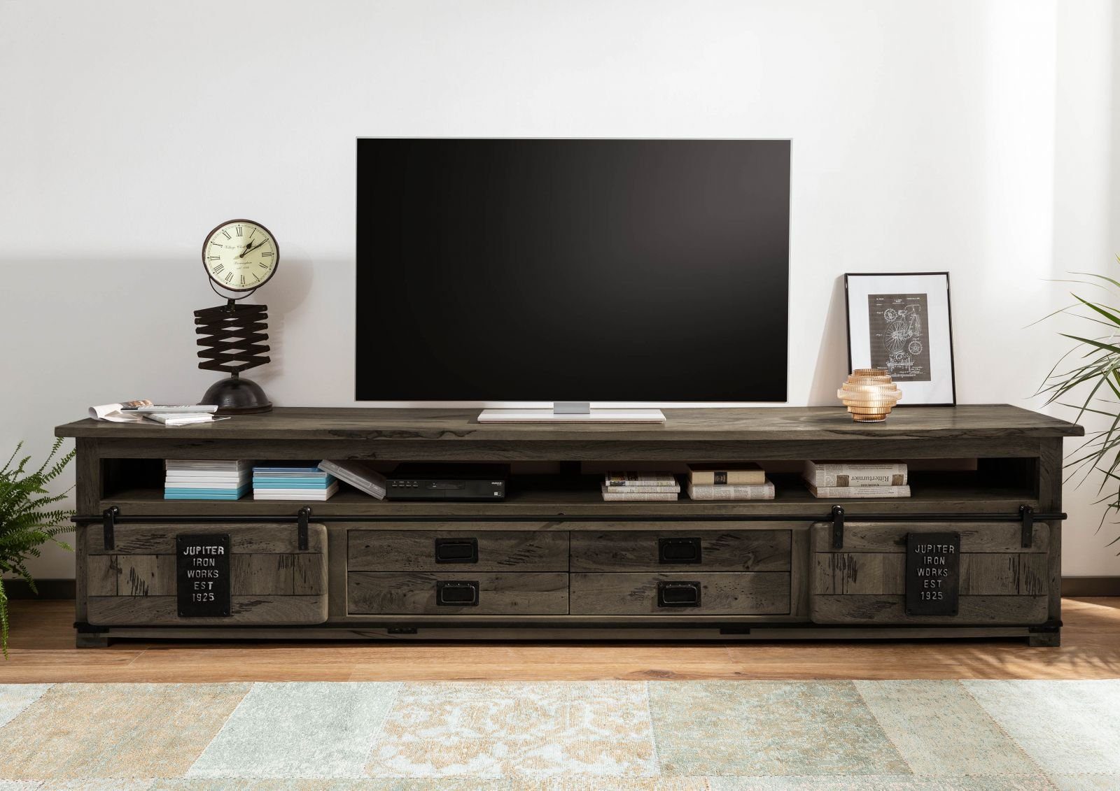 Massivmoebel24 TV-Board RAILWAY (Massivholz), TV-Board Mango 260x50x60 grau lackiert RAILWAY #255