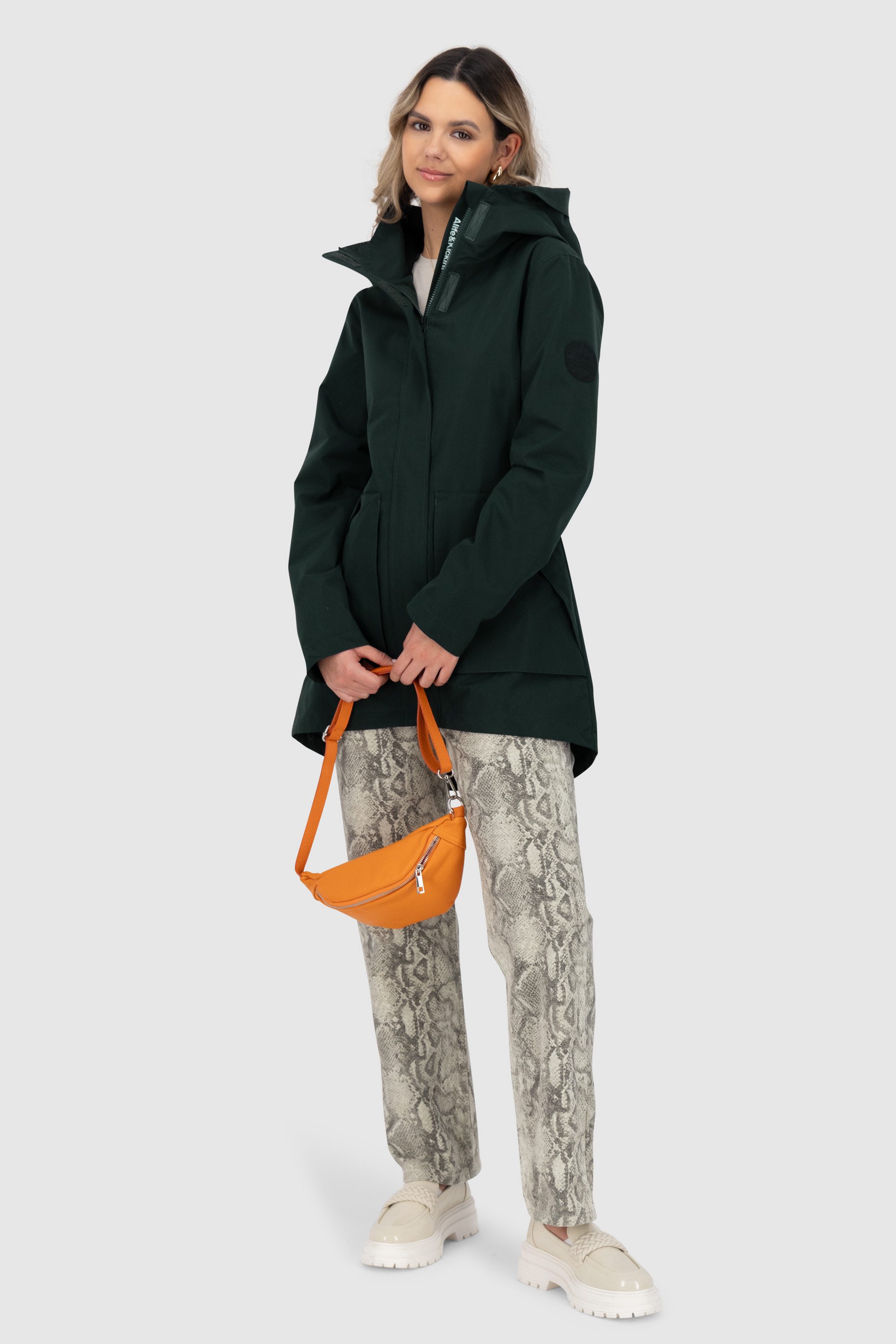 Alife & Kickin Outdoorjacke ArlettaAKA mit Kapuze und in figurbetontem Fit