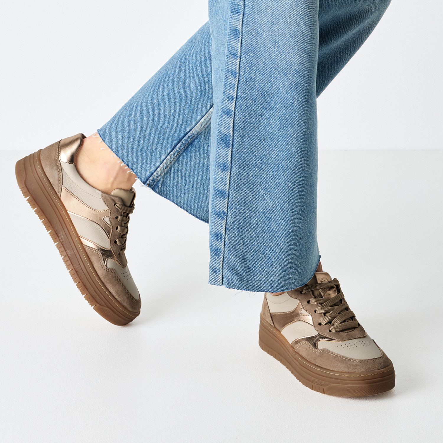Tamaris Plateausneaker Freizeitschuh, Plateausneaker im angesagtem Look