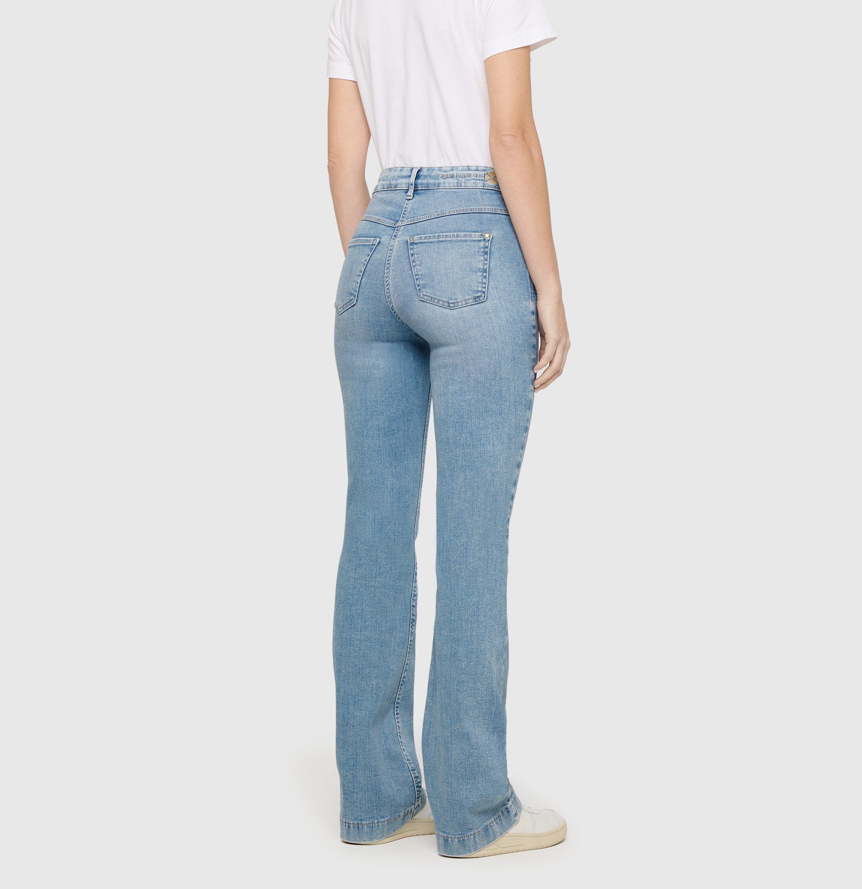 MAC Bootcut-Jeans Dream-Boot Gerade geschnitten mit leicht ausgestelltem Bein