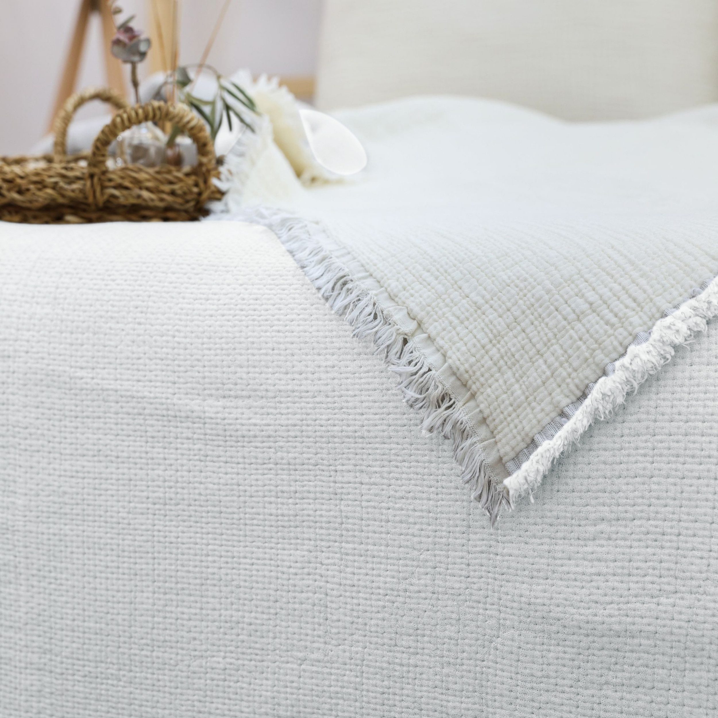 M-Diamant Tagesdecke Musselindecke Wohndecke 100% Baumwolle Babydecke Kuscheldecke, beidseitig verwendbar – Bild 5 von 5