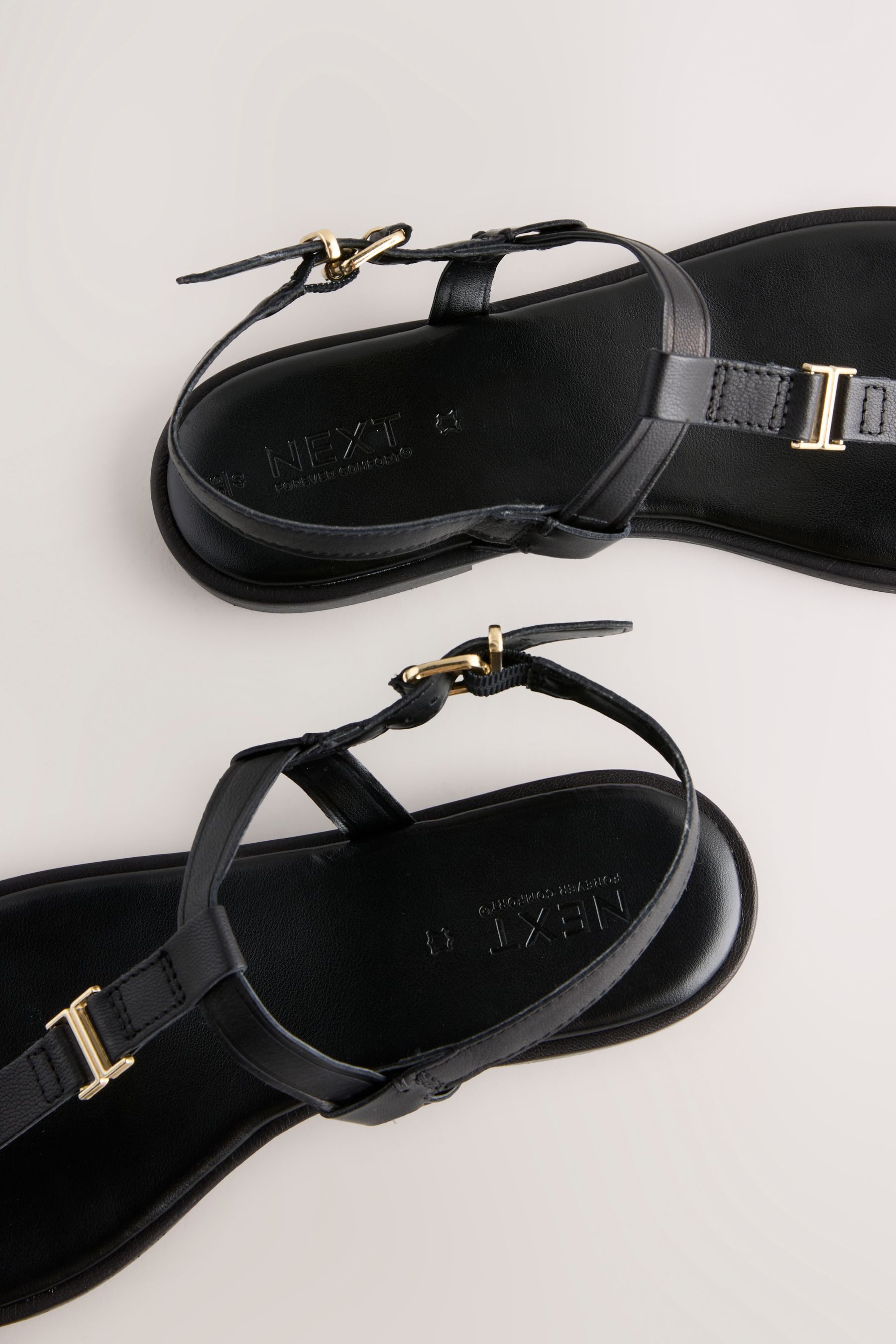 Next Forever Comfort® Zehentrenner mit Metalldetails Sandale (1-tlg) günstig online kaufen