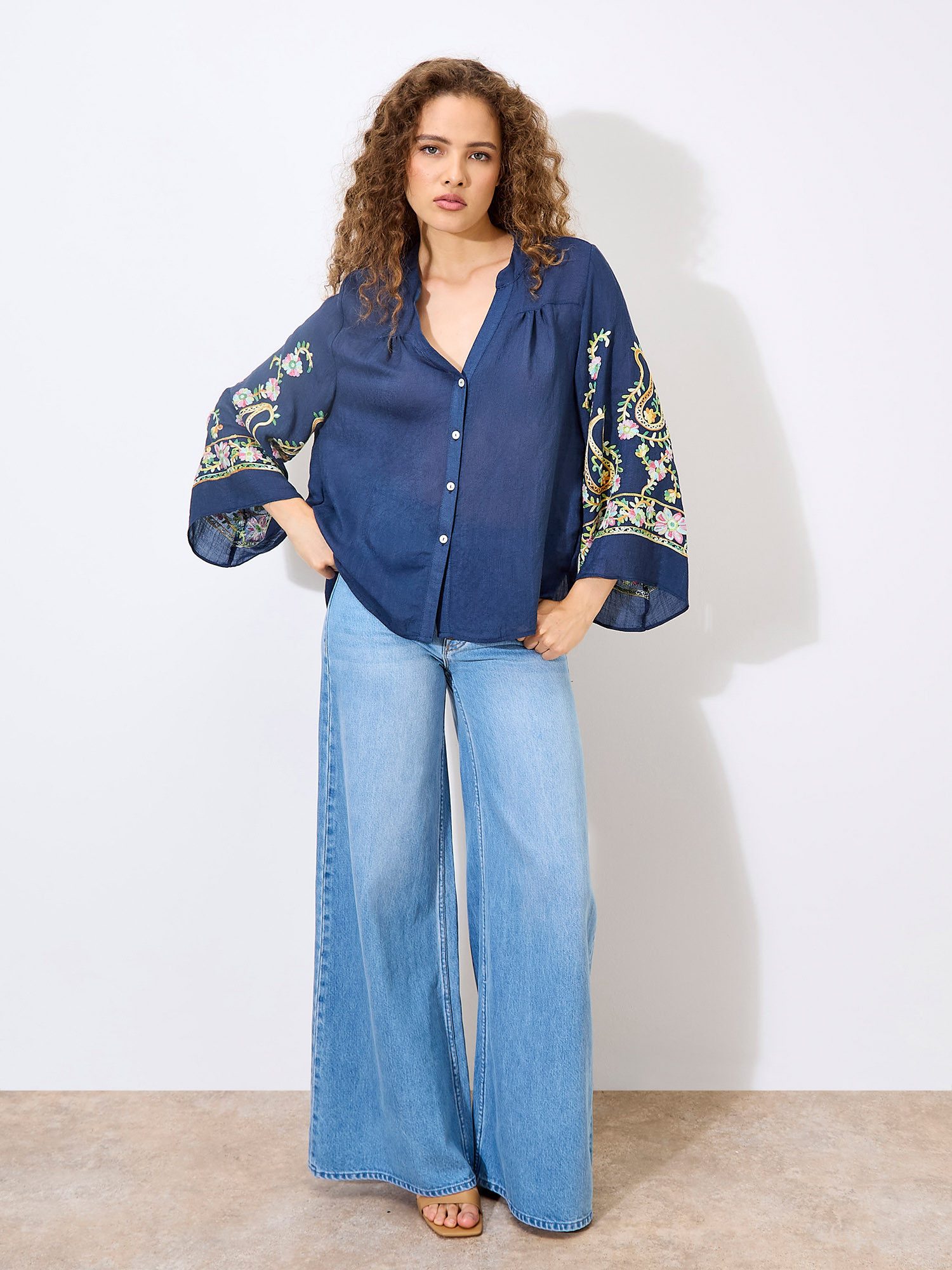 Apricot Blusentop Paisley Bluse . mit Glockenärmeln