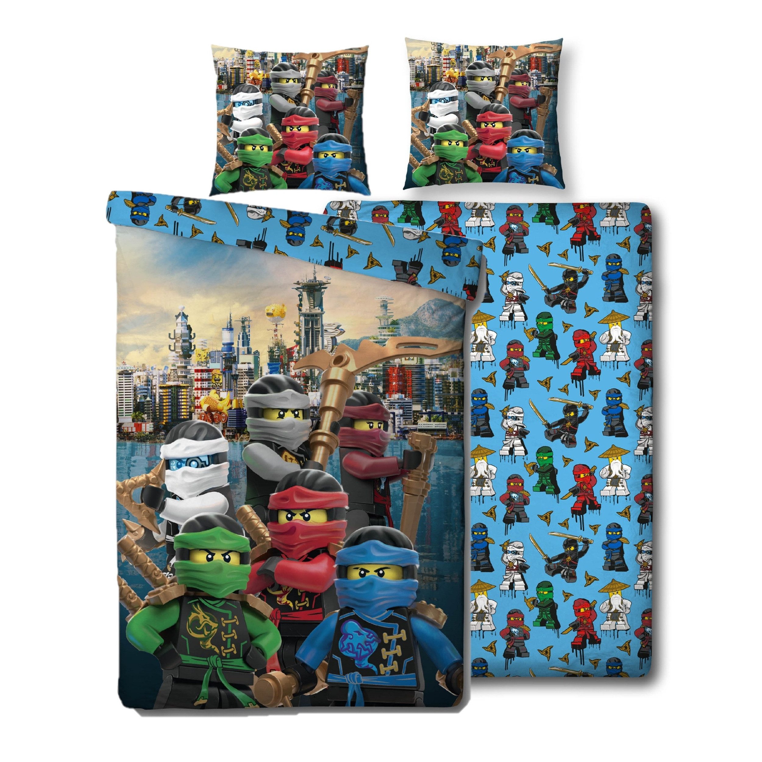 Familando Kinderbettwäsche Lego Ninjago 135x200 80x80cm aus 100% Baumwolle mit Reißverschluss, Renforcé, 2 teilig, Motiv "Assemble" mit Lloyd, Kai, Jay, Nyia, Cole & Zane