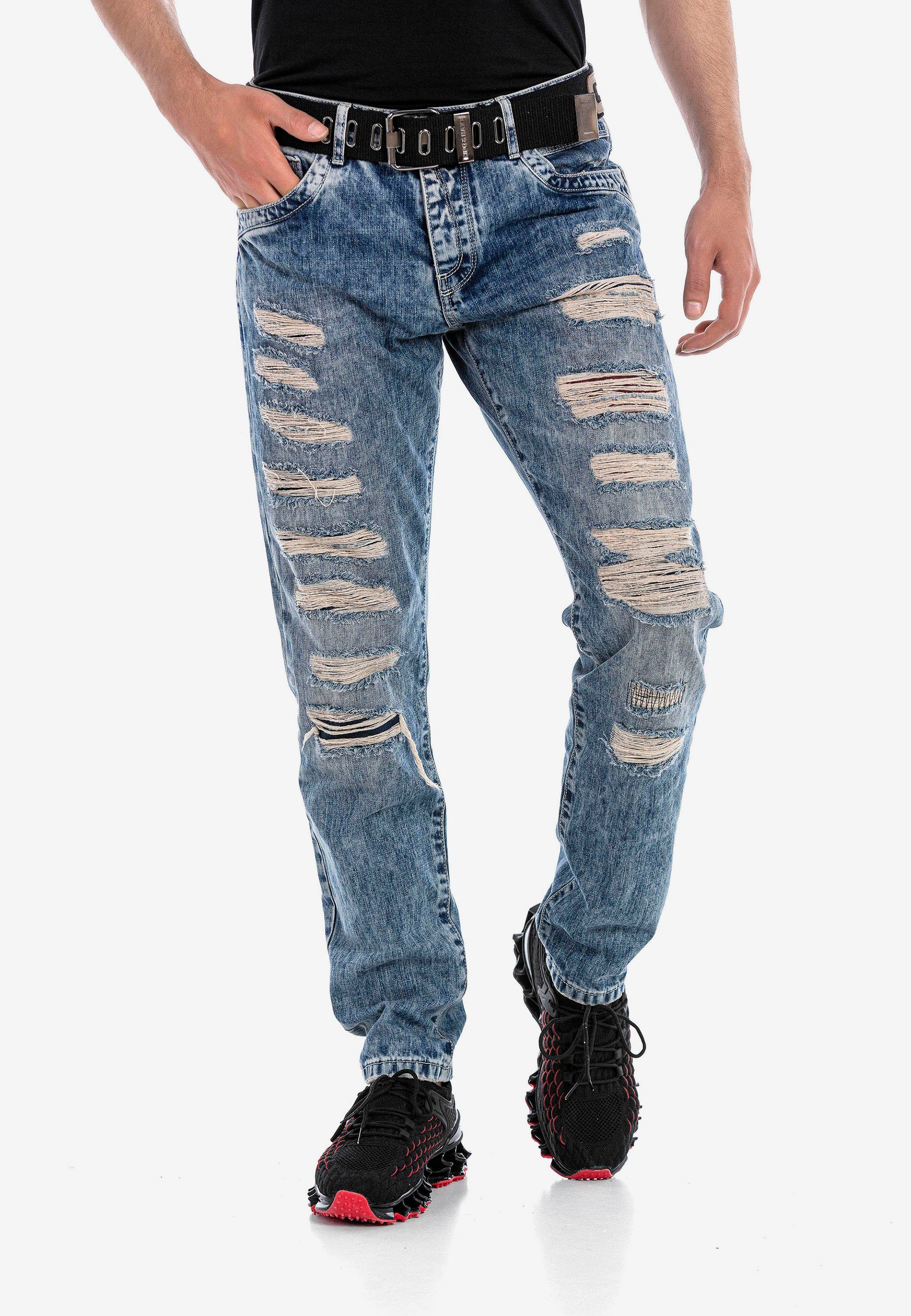 Bequeme Straight-Fit Details mit in Cipo & Ripped Baxx Jeans