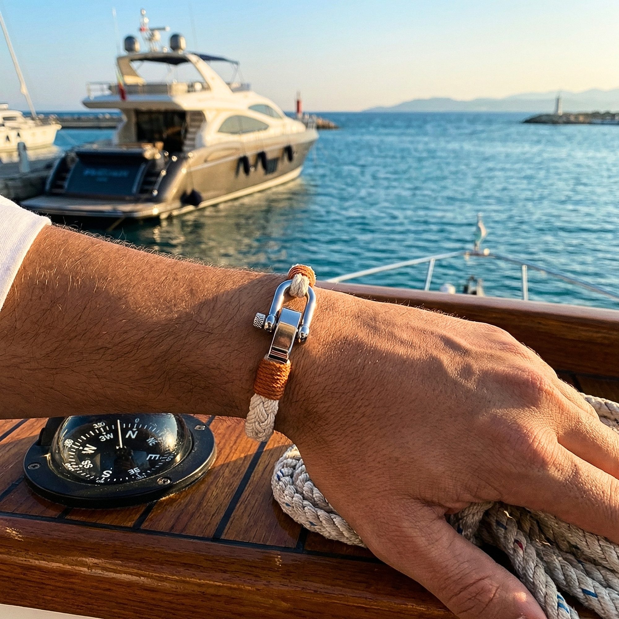 UNIQAL.de Armband Maritimes Segeltau-Armband mit Edelstahl-Schäkel – nautisch, unisex (hochwertiges Segeltau, Edelstahl-Schäkel, zeitloses Design, langlebige Qualität, ideal für Alltag & Freizeit), sorgfältig verarbeitet