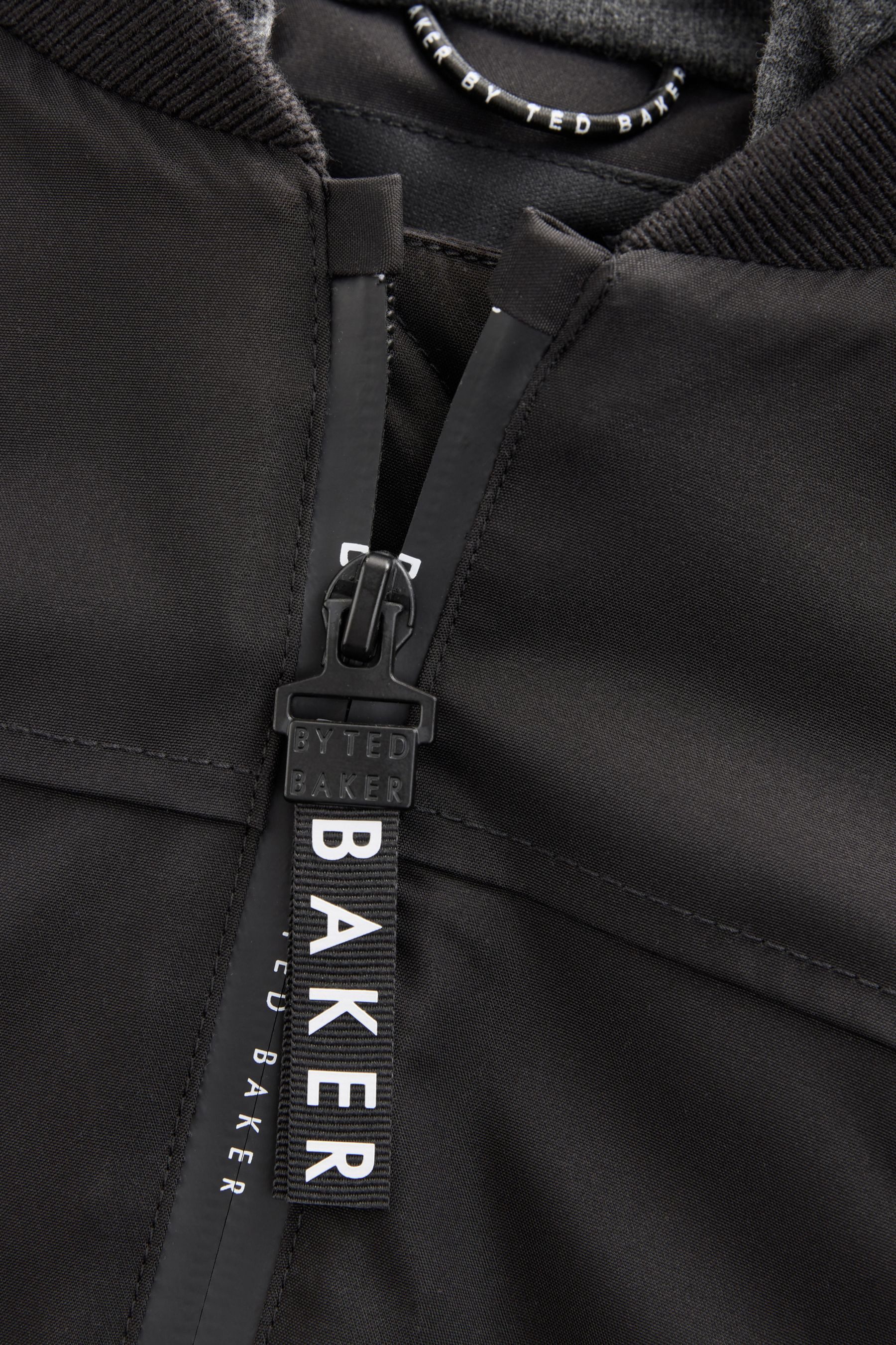 Baker by Ted Baker Steppmantel Baker by Ted Baker wasserabweisender Bombermantel (1-tlg)
