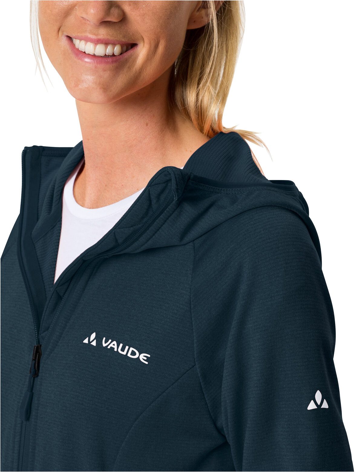VAUDE Fleecejacke WOMEN'S TEKOA FLEECE JACKET II sportlicher Stil, mit Kapuze und hochschließendem Kragen