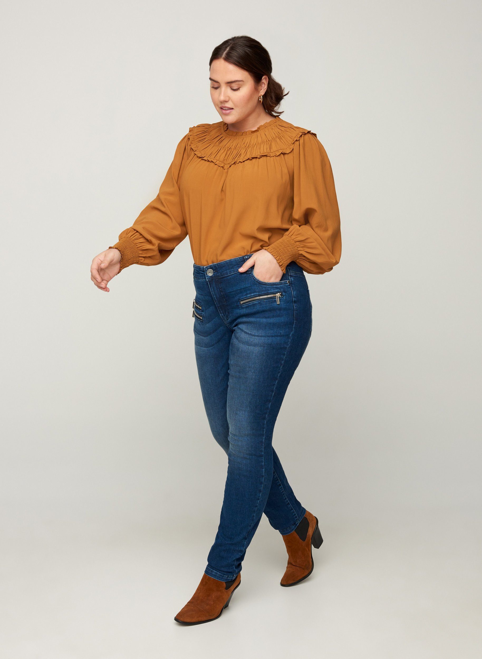 Zizzi Slim-fit-Jeans Große Größen Damen Jeans mit normaler Taille und  Reißverschlussdetails online kaufen | OTTO