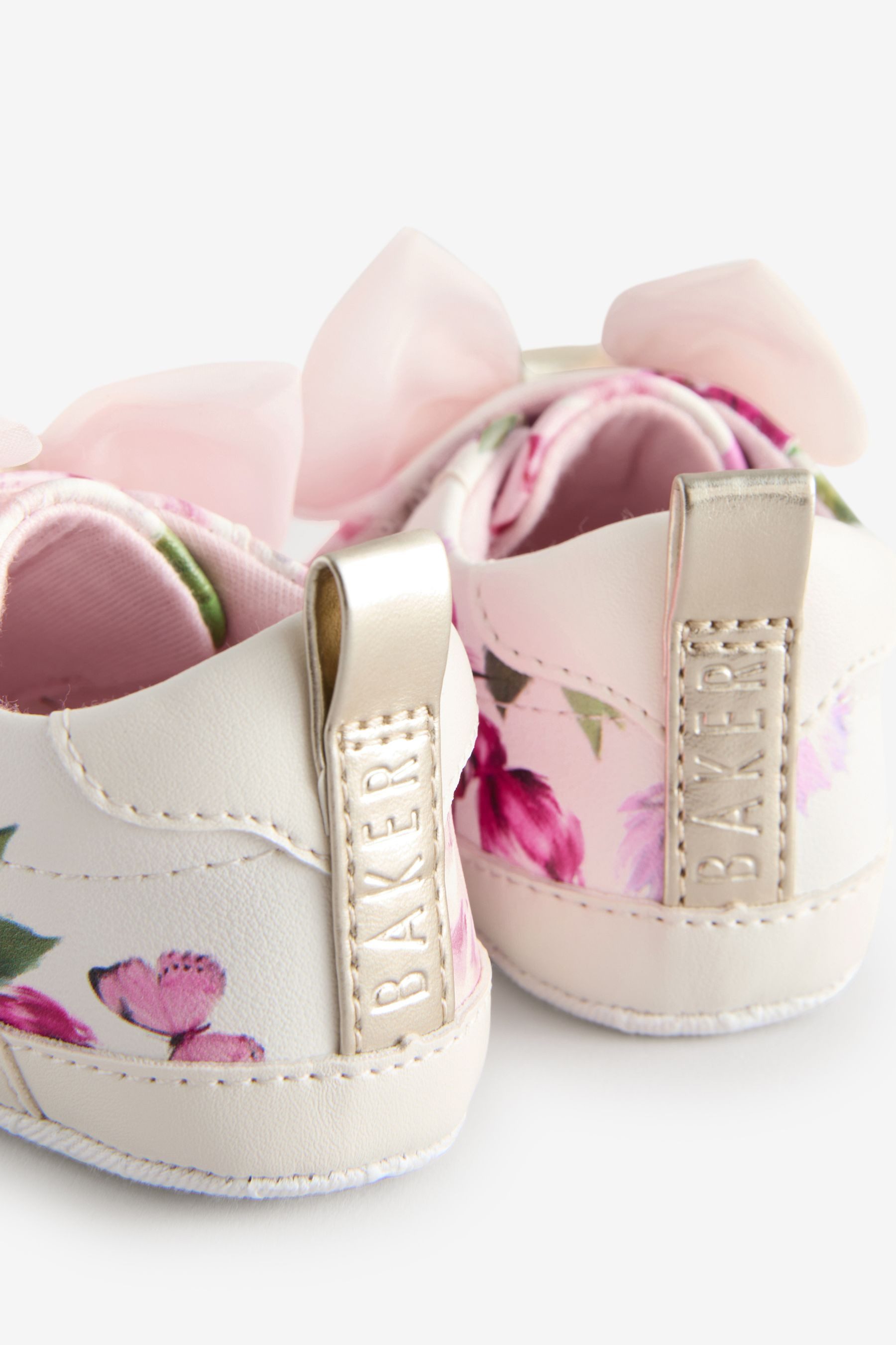 Baker by Ted Baker Baker by Ted Baker Babyschuhe mit Organzaschleife Sneaker (1-tlg)