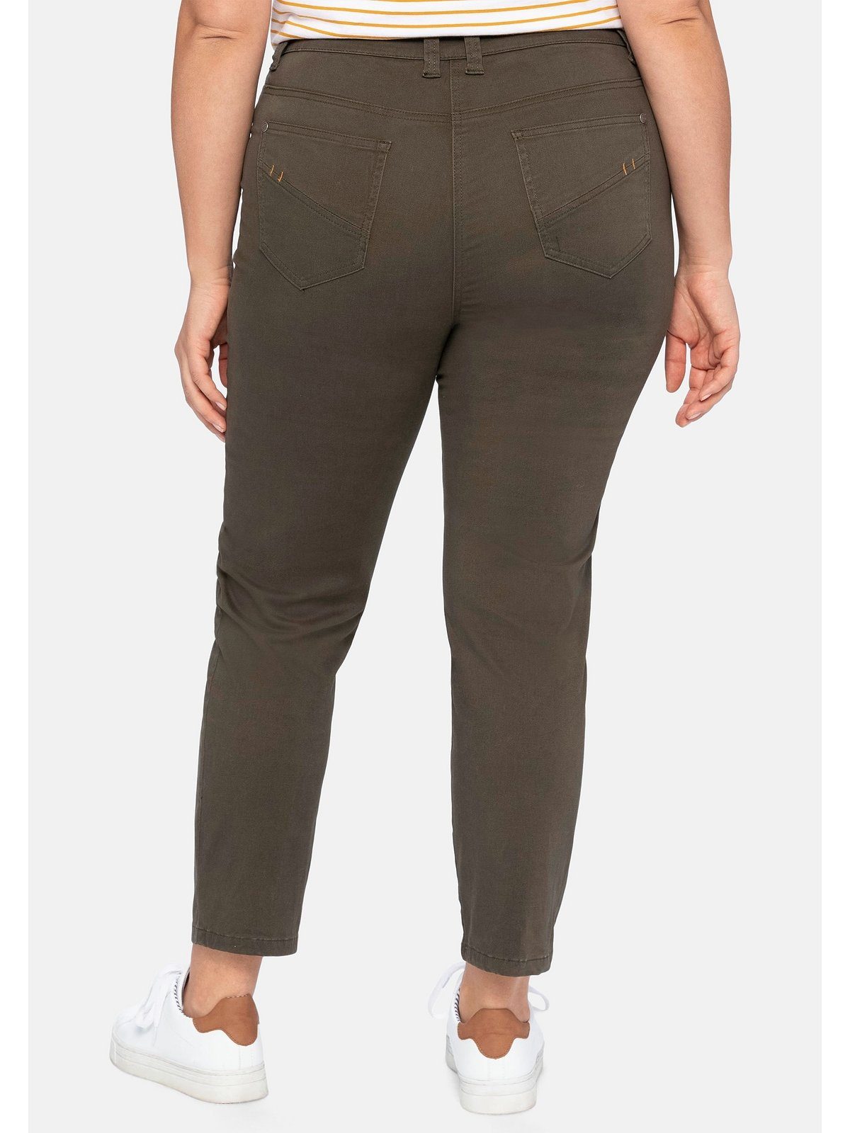 Schmale«, »Die in Größen Sheego Große Stretch-Hose 5-Pocket-Form dunkeloliv