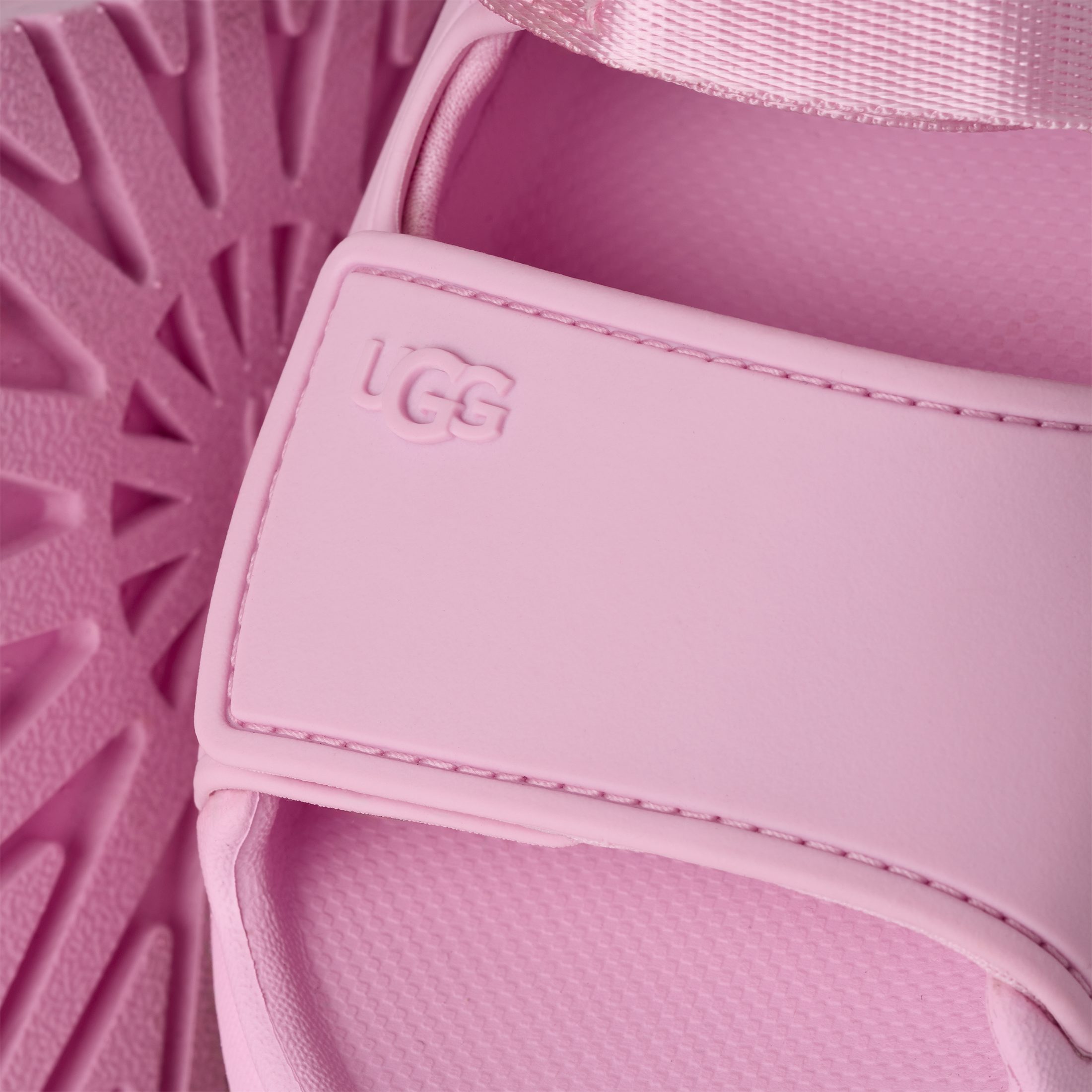 UGG K GOLDENGLOW Sandale, Sommerschuh, Poolslides, Plateauabsatz, mit Klettverschluss