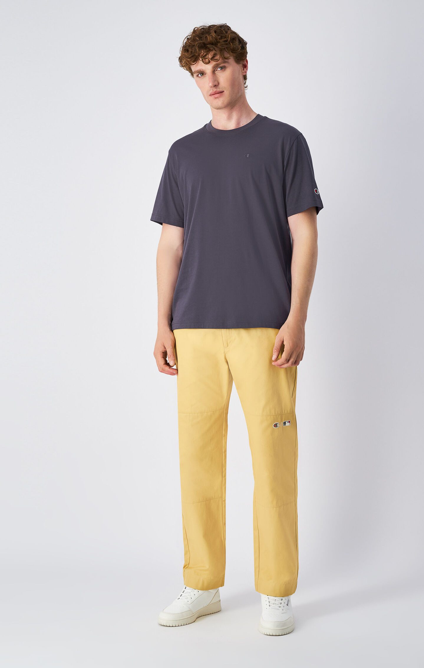 Champion T-Shirt ICONS TONAL T-Shirt sportlicher Stil, aus Baumwolle, Kurzarm, komfortabler Sitz