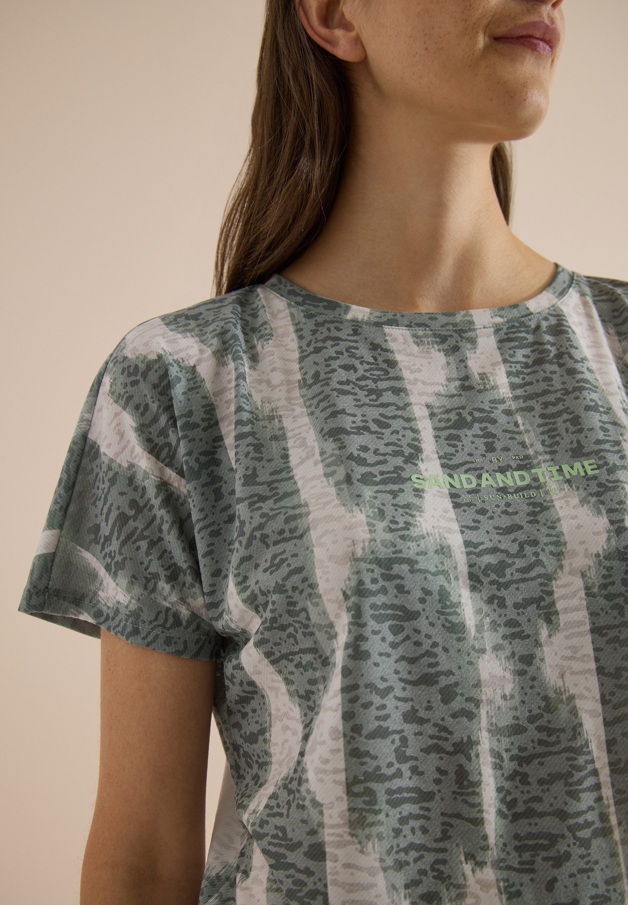 CECIL Kurzarmshirt Sommershirt im Ausbrenner-Look mit Wording