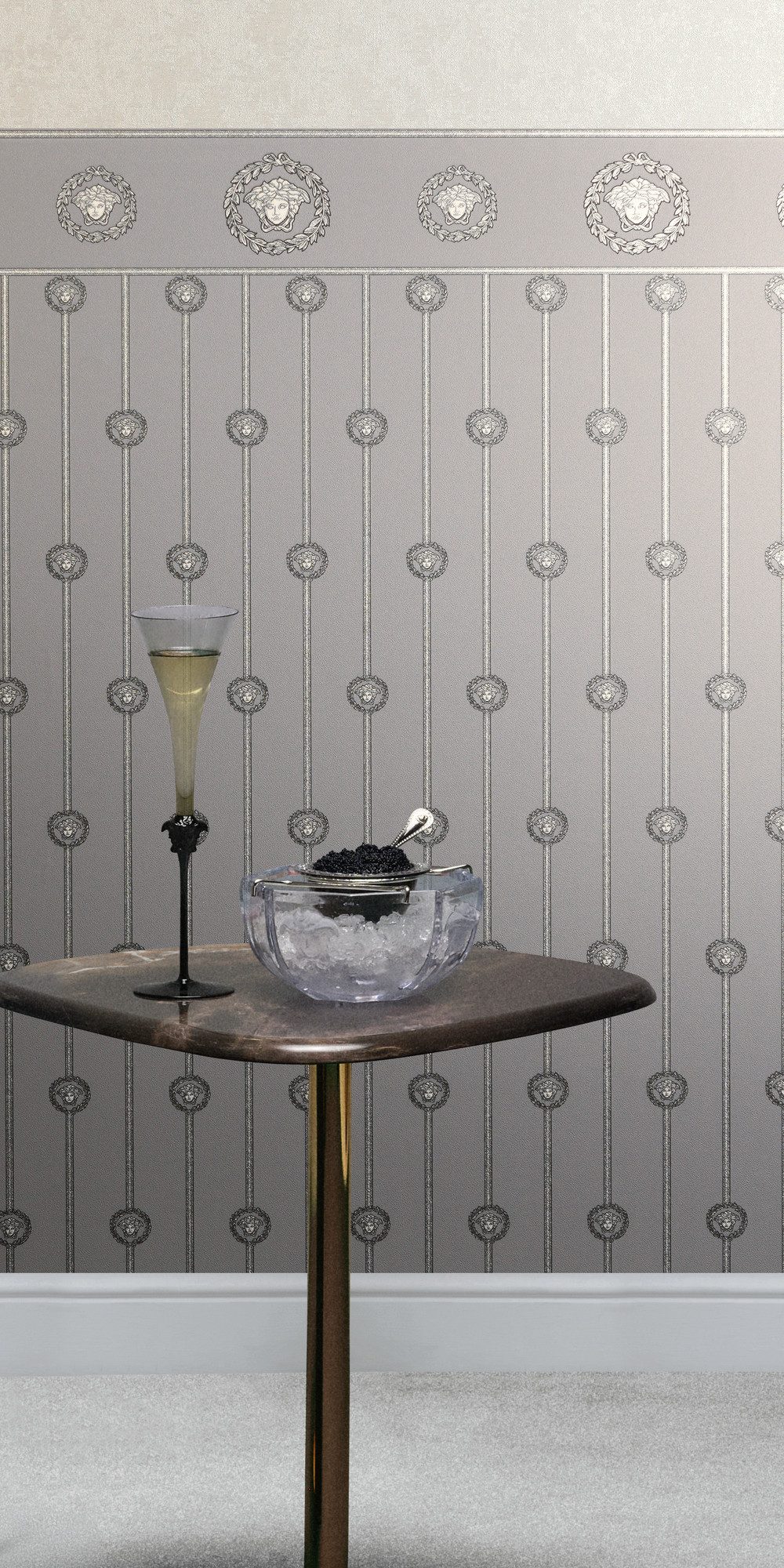 Versace Vliestapete Versace 6 I Love Baroque –, geprägt, 3D-Optik, Barock, Motiv, (1 St), Edle Bordüre mit ikonischem Medaillonmotiv & glänzender Struktur