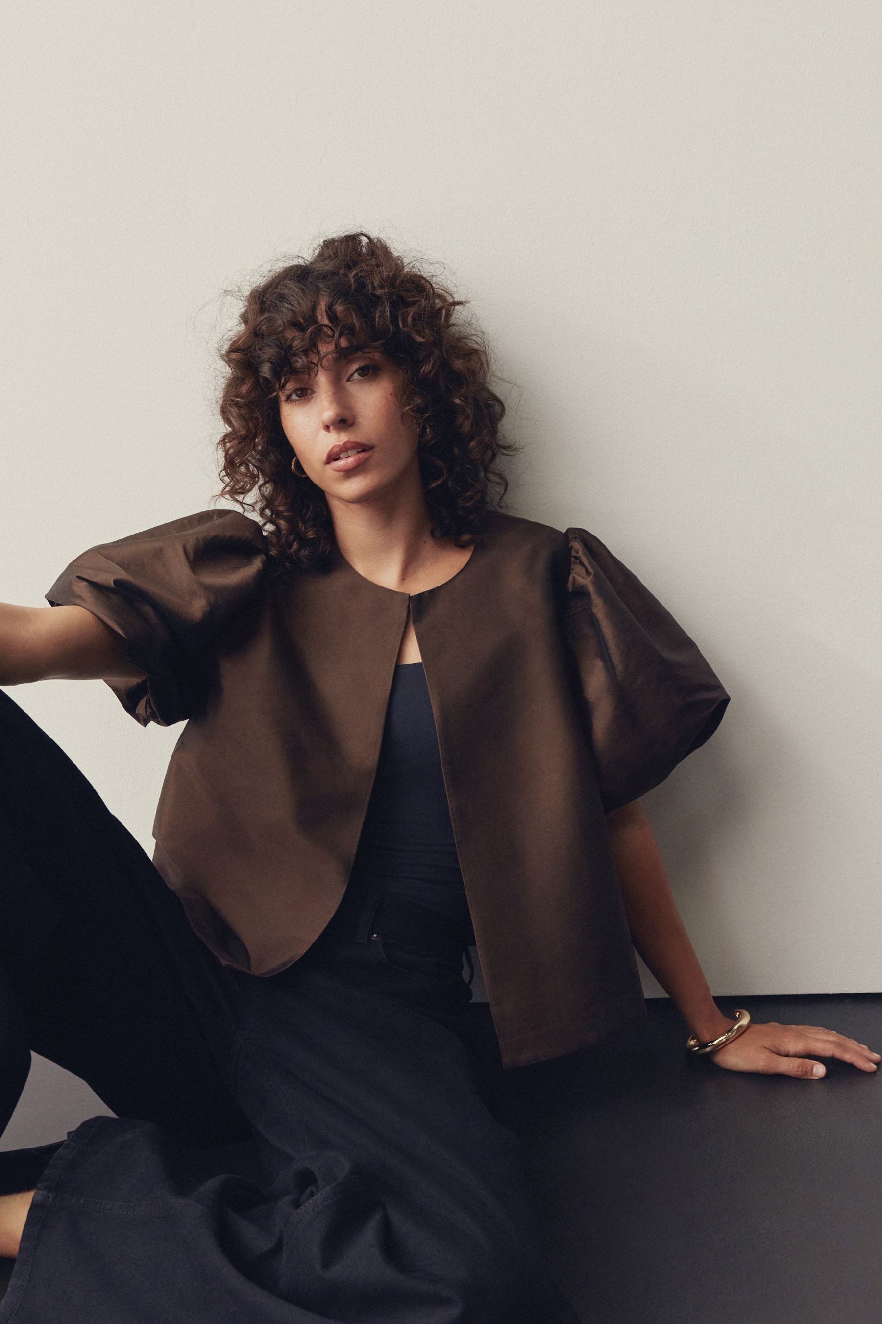 Next Kurzjacke Verkürzte Jacke mit Ballonärmeln (1-St)