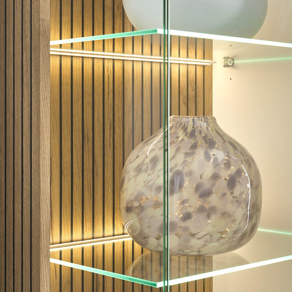 Lomadox Vitrine HUNTER-61 Vitrine Standvitrine Beleuchtung weiß matt Eiche günstig online kaufen