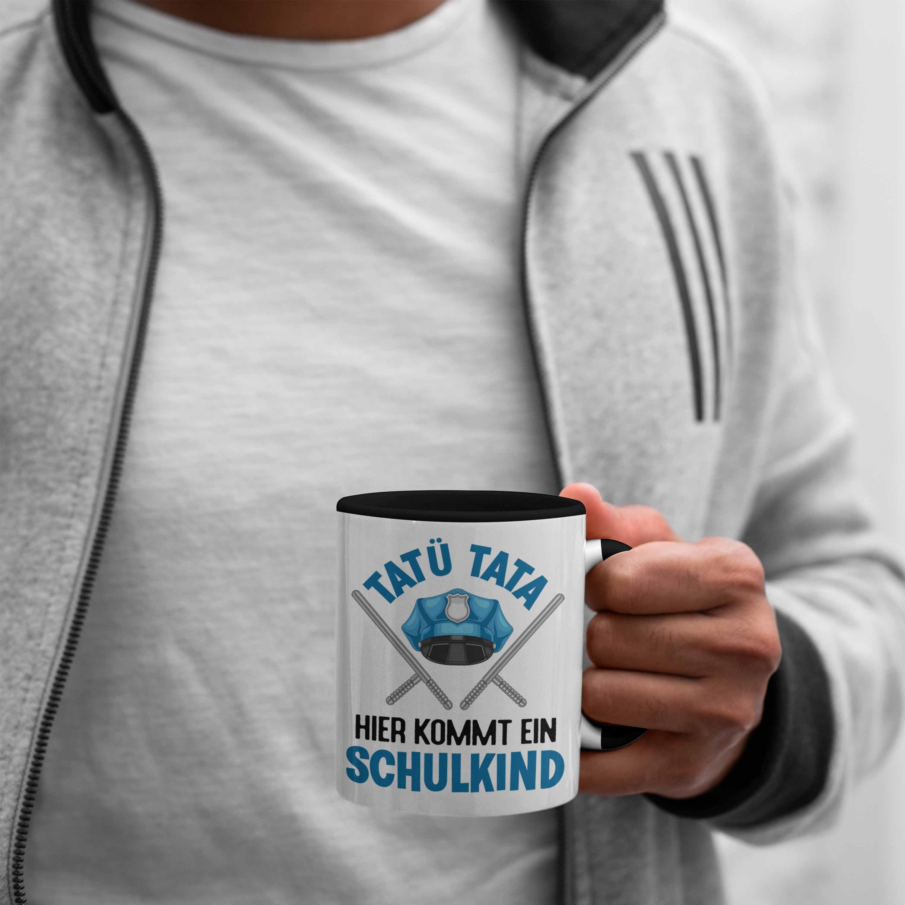 Trendation Tasse Schulstart Schuleinführung - Junge Tatü 1. Geschenk Füllung 2022 Schwarz Geschenkidee Tata Schultüte Schulanfang Einschulung Tasse Schultag Trendation für Schulkind