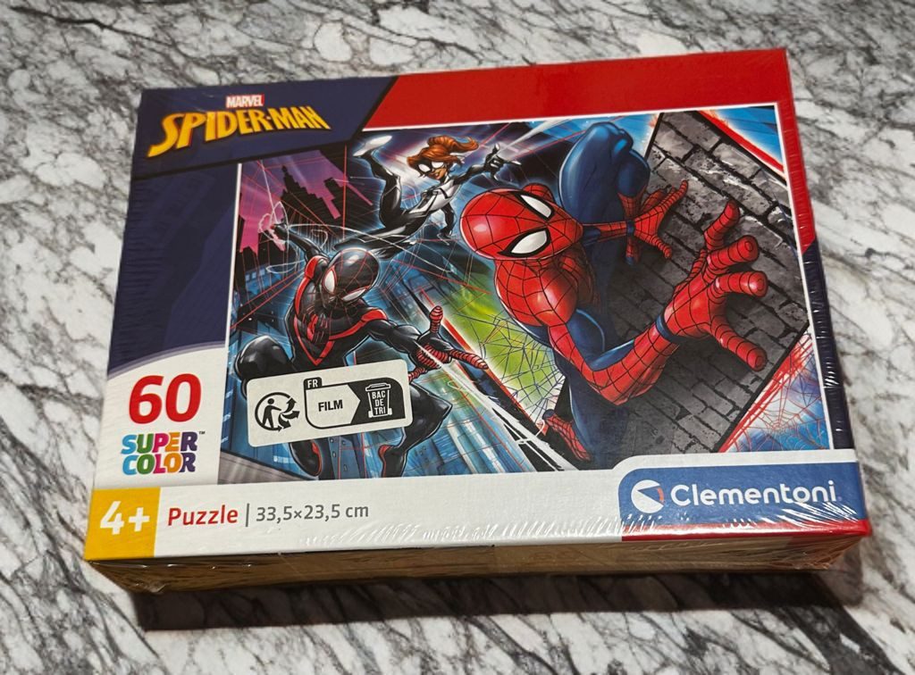Clementoni® Puzzle Supercolor Spiderman Puzzle 60 Teile buntes Kinderpuzzle für Kinder, 60 Puzzleteile, 1 x Puzzle Geschenk für Mädchen Jungen Kinder Puzzle