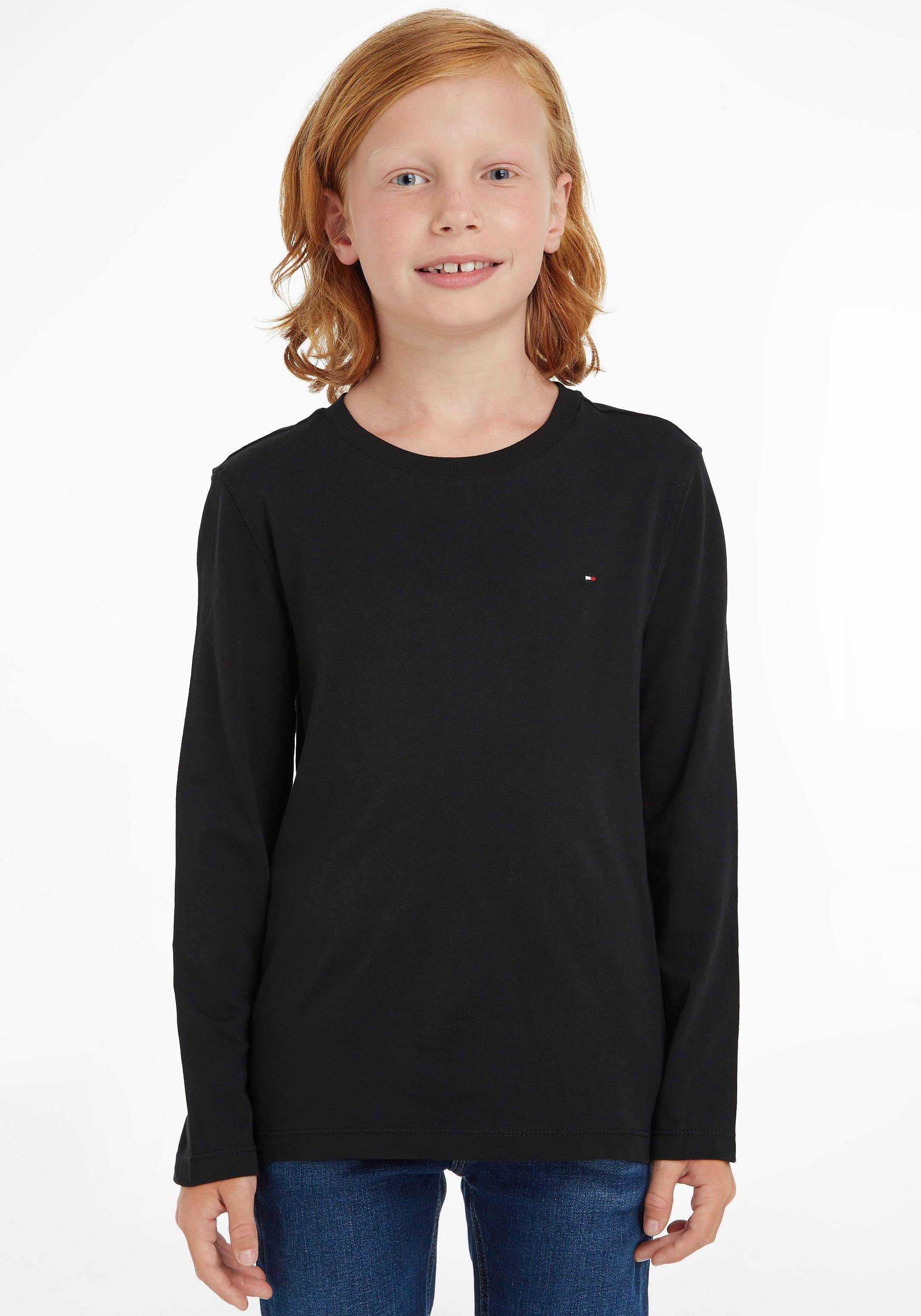 Tommy Hilfiger Langarmshirt BOYS BASIC CN KNIT L/S, Mit Flaglabel hinten am  Ausschnitt und kleiner Stickerei vorn