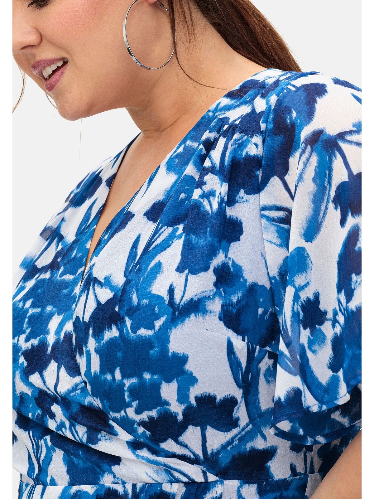 Sheego Abendkleid Große Größen aus Chiffon, in Wickeloptik