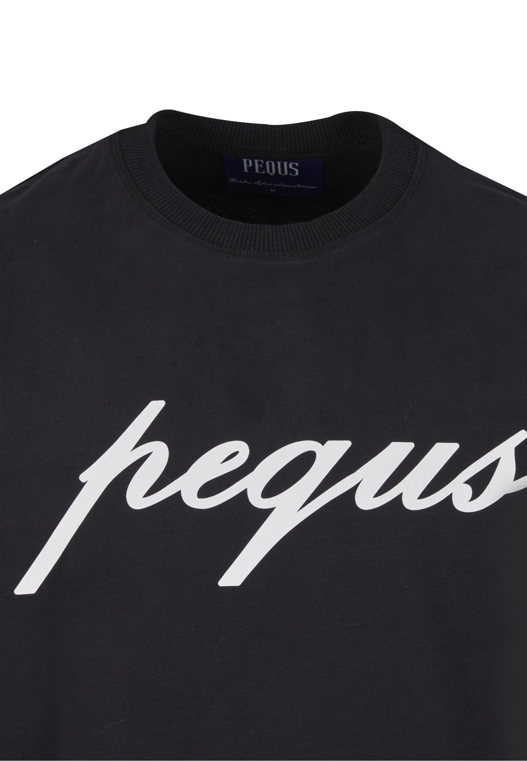 PEQUS T-Shirt PEQUS PEQUS Front Logo T-Shirt (1-tlg)
