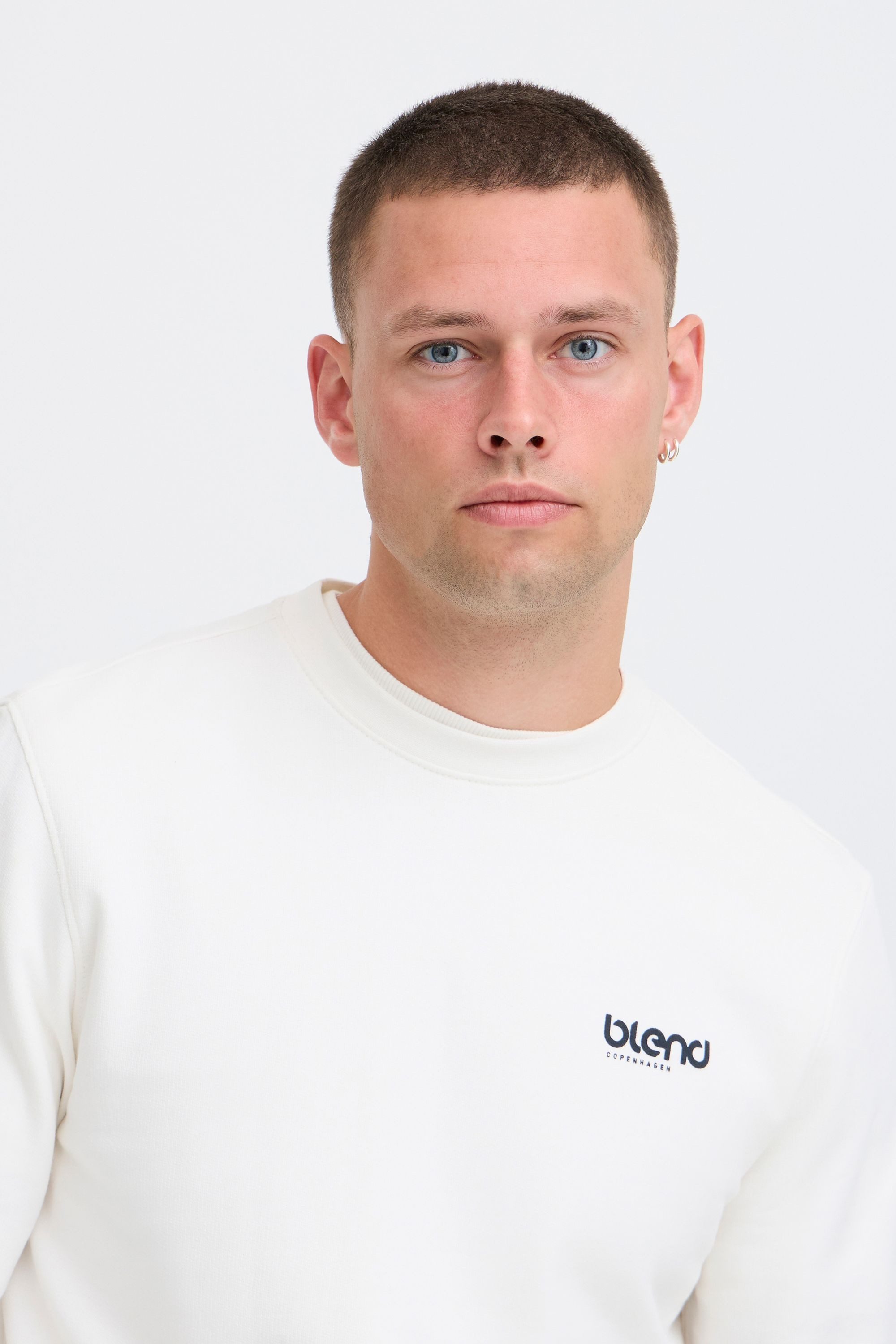 Blend Rundhalspullover BHBrody Lässiges Sweatshirt mit auffälligem Backprint