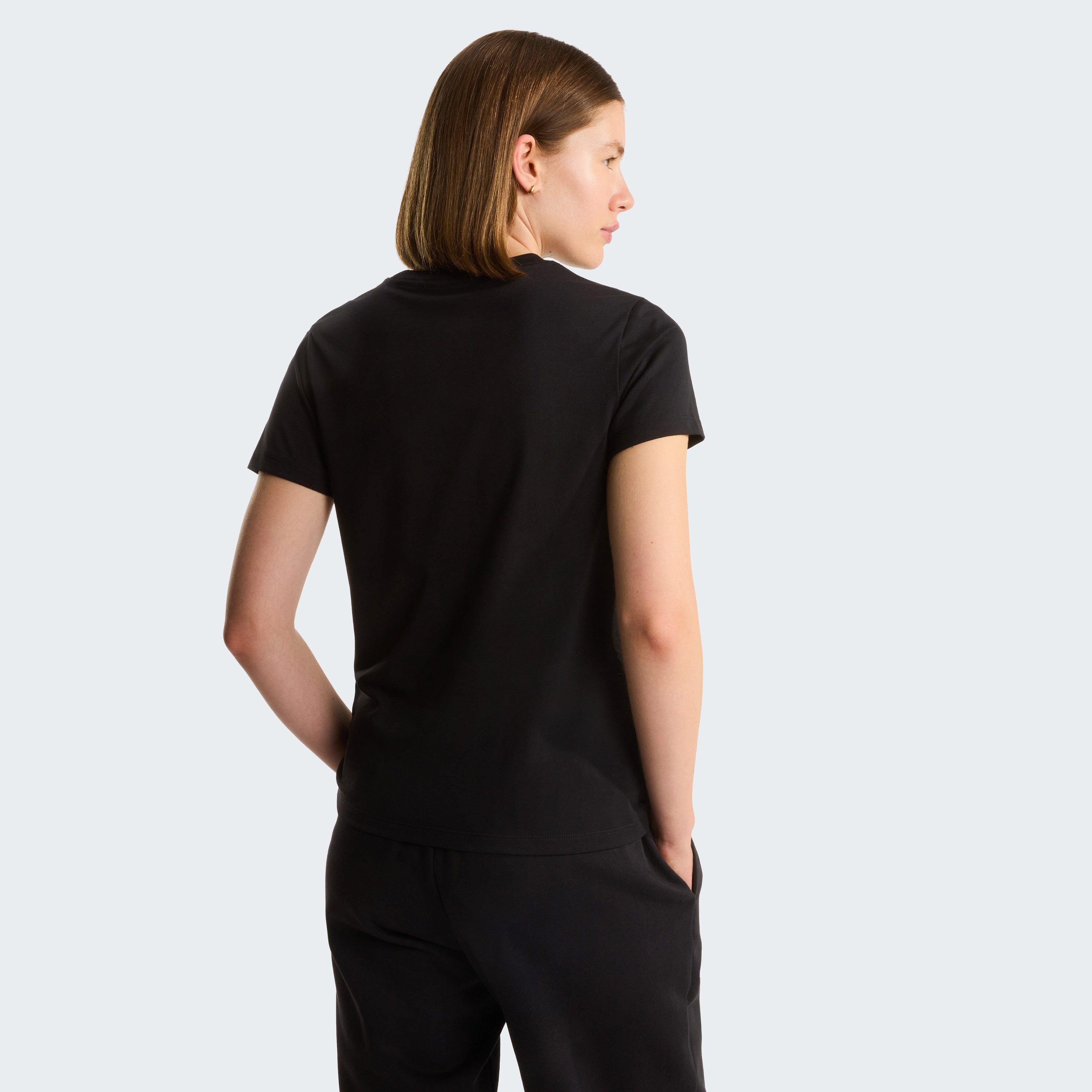 The North Face T-Shirt W EVOLUTION SIMPLE DOME SLM SHORT SLEEVE schmaler Schnitt, Kurzarm, für Wandern und Outdoor-Aktivitäten