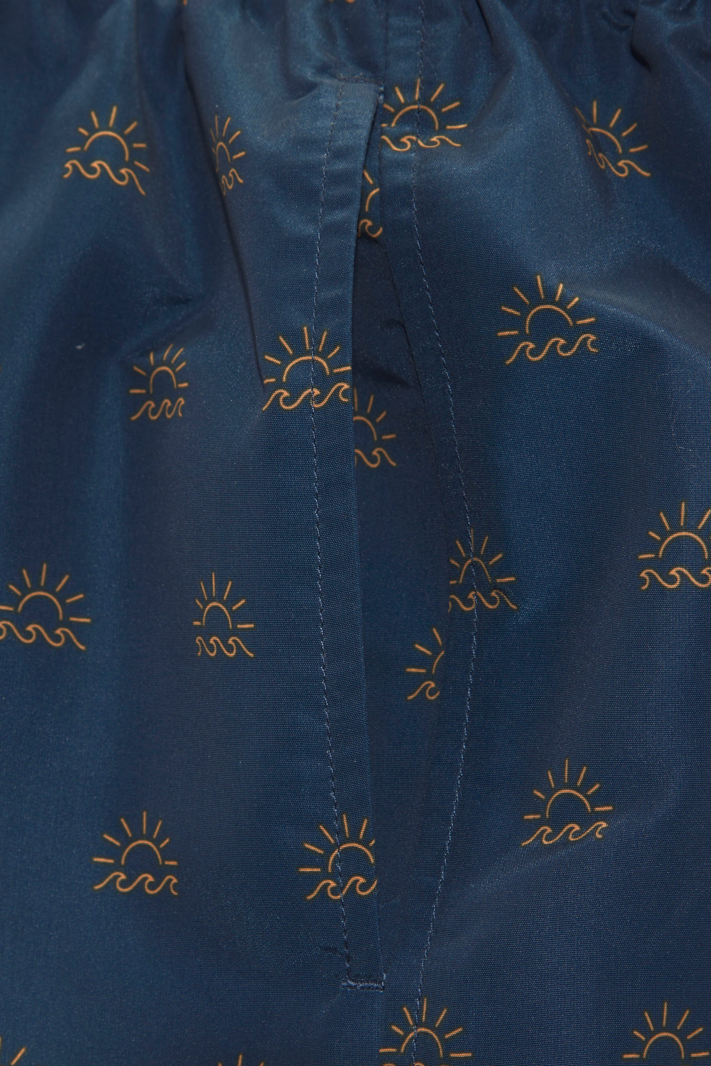 s.Oliver Badeshorts mit modischem Alloverprint