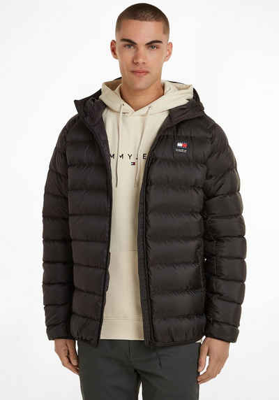 Tommy Jeans Daunenjacke TJM HOODED LT DOWN JACKET EXT mit Kapuze und integriertem Stehkragen