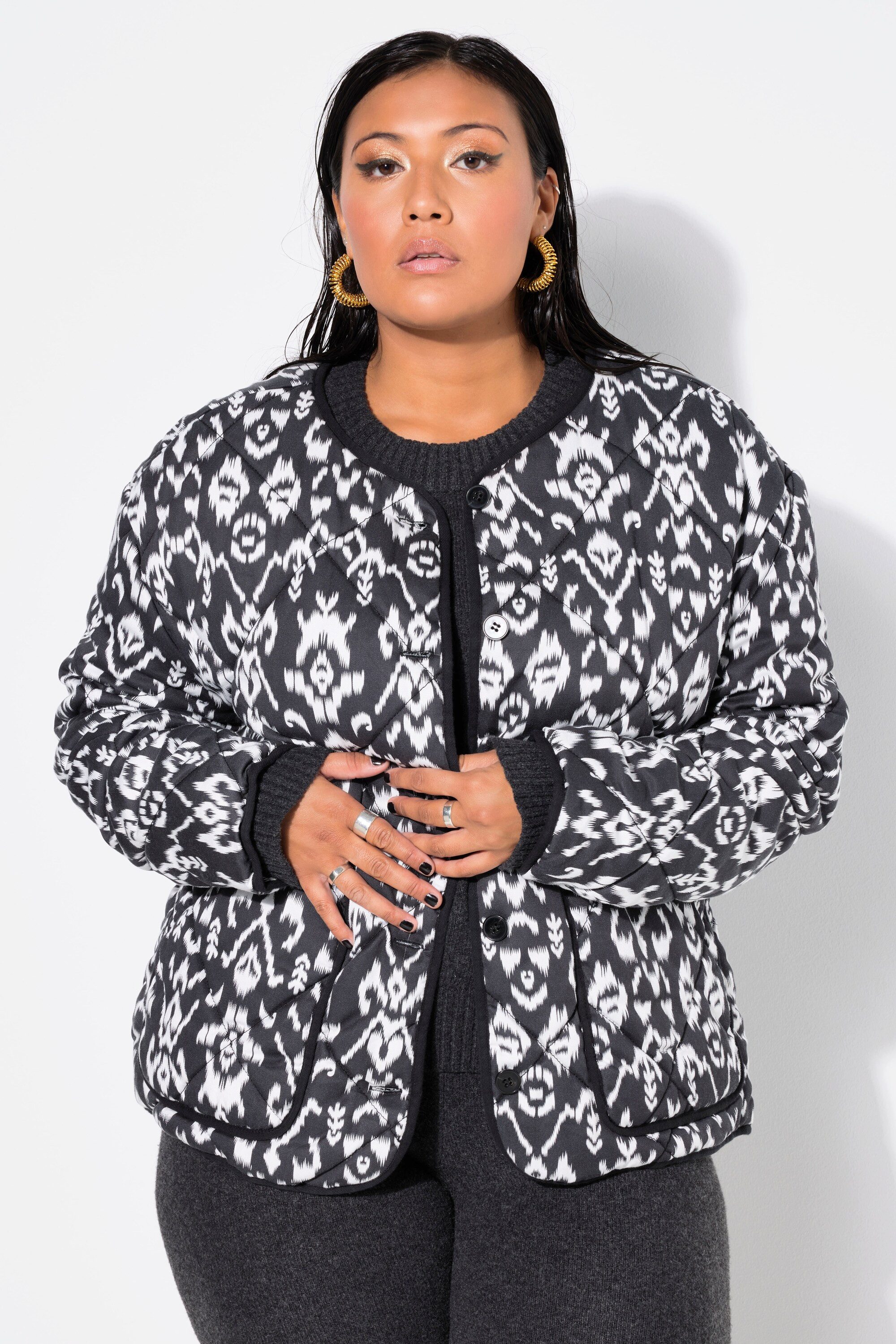 Kurzjacke Steppjacke Boxy Shape Alloverprint