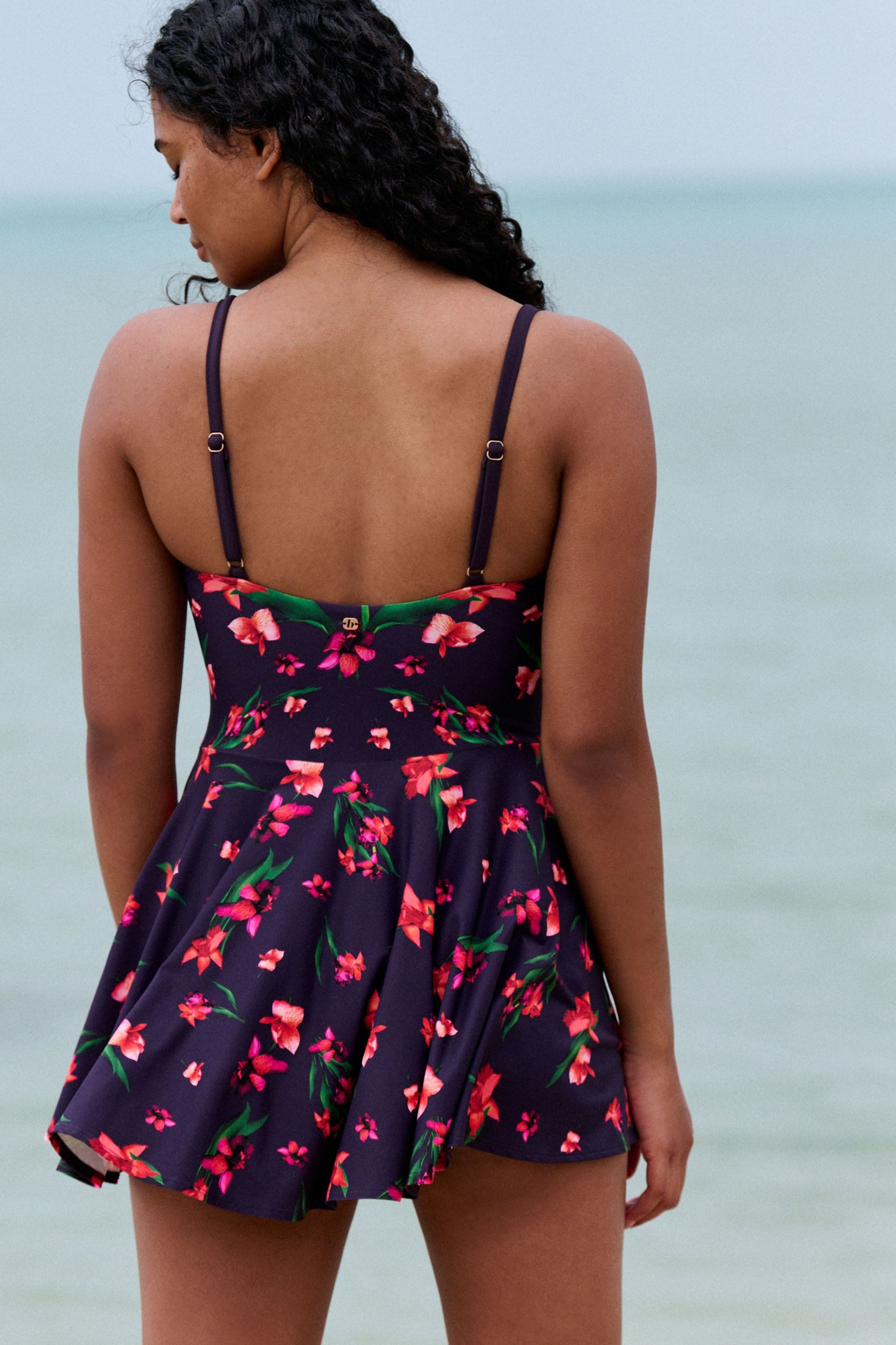 B by Ted Baker Badeanzug B by Ted Baker bauchformender Badeanzug mit Rock ( günstig online kaufen