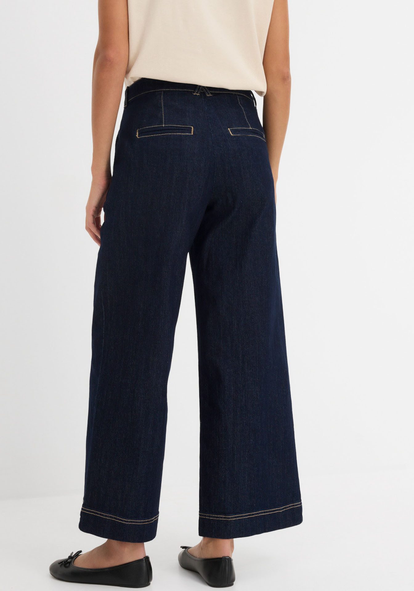 bonprix Weite Jeans Loose Fit Passform, High Waist, mit Bundfalten