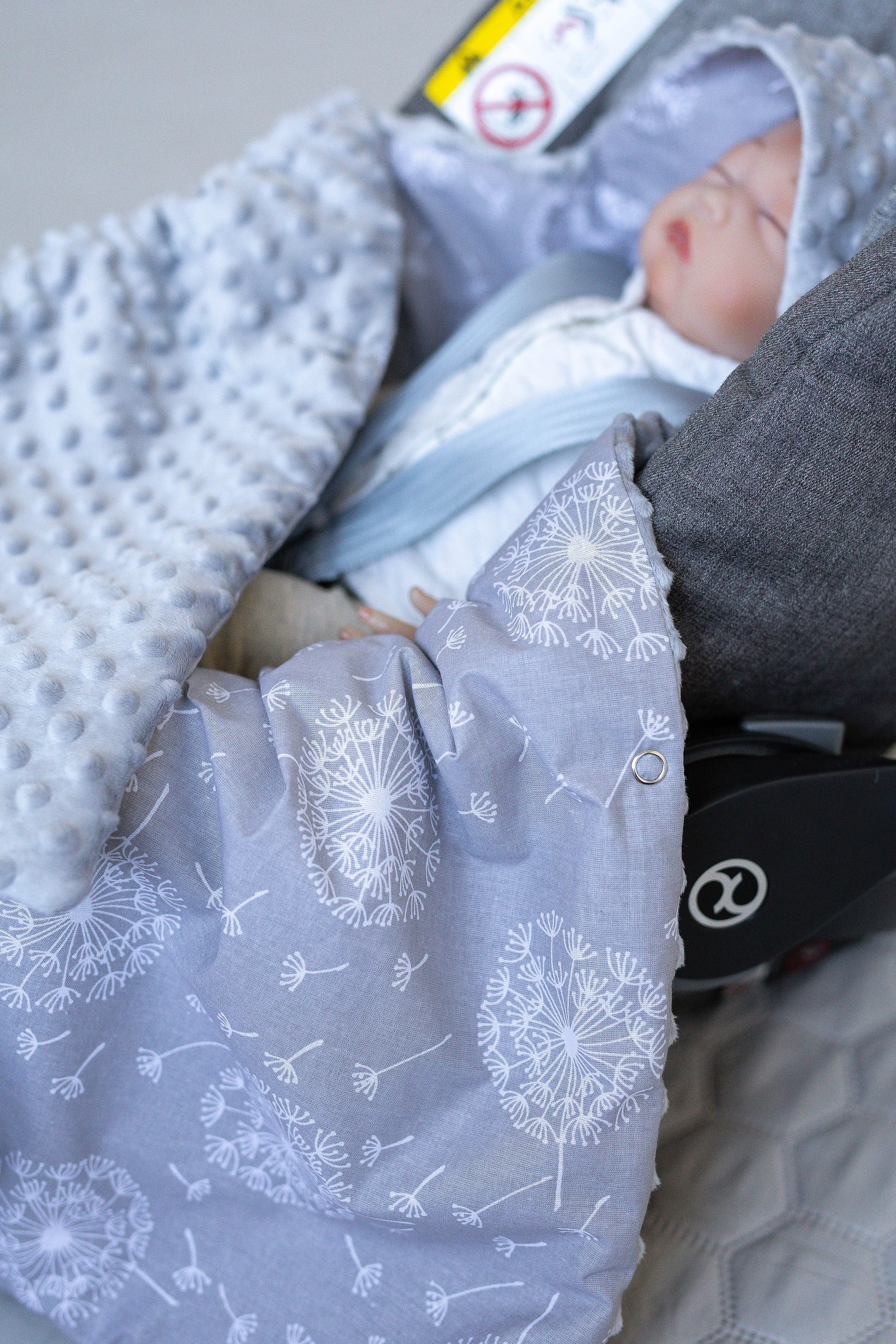 Babytrage GRAU Einschlagdecke für Kinder Autositz und Babyschale Babytrage