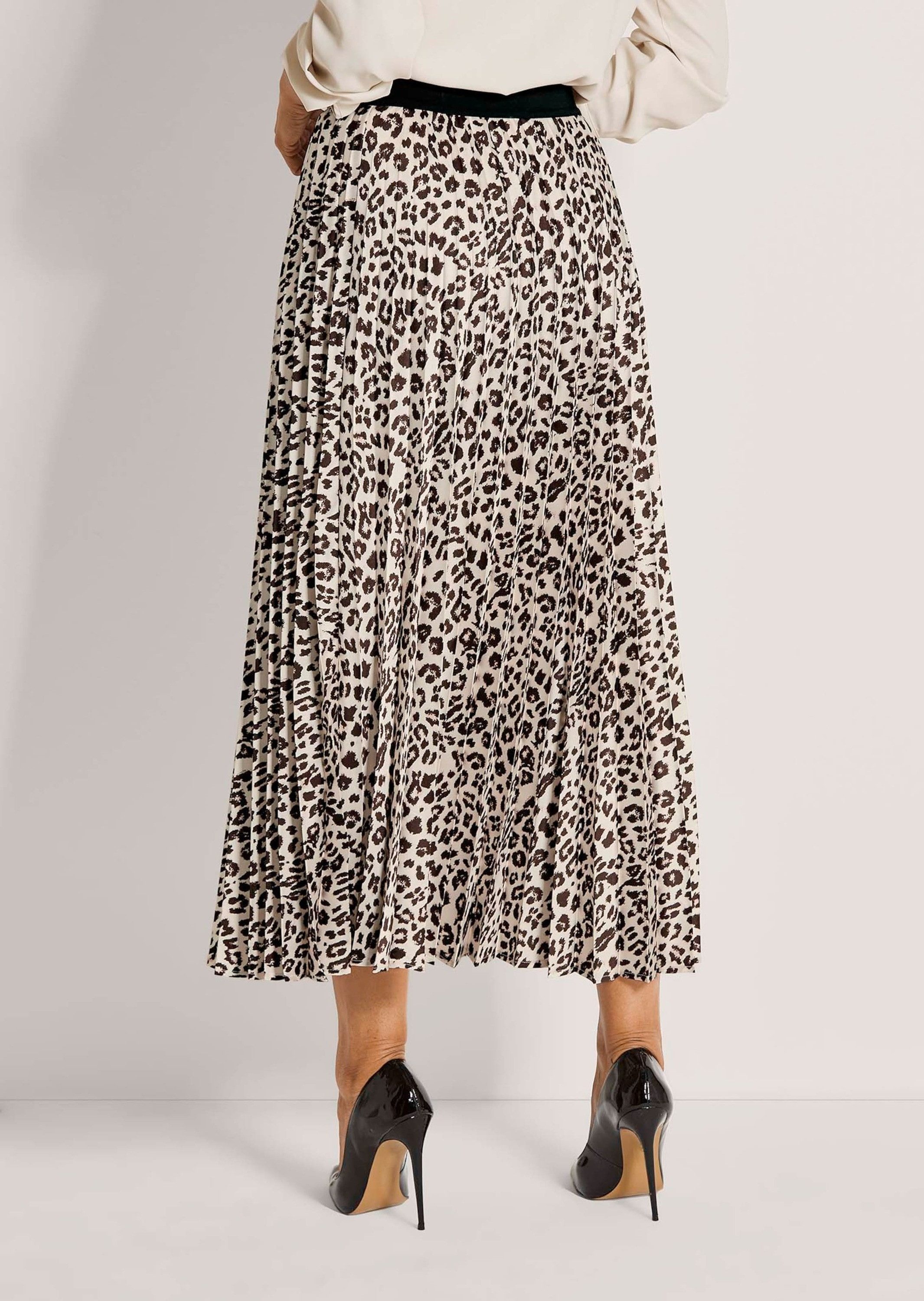 MADELEINE Maxirock Plisseerock mit Leopardenmuster Sanft ausgestelltes Modell für einen femininen Auftritt