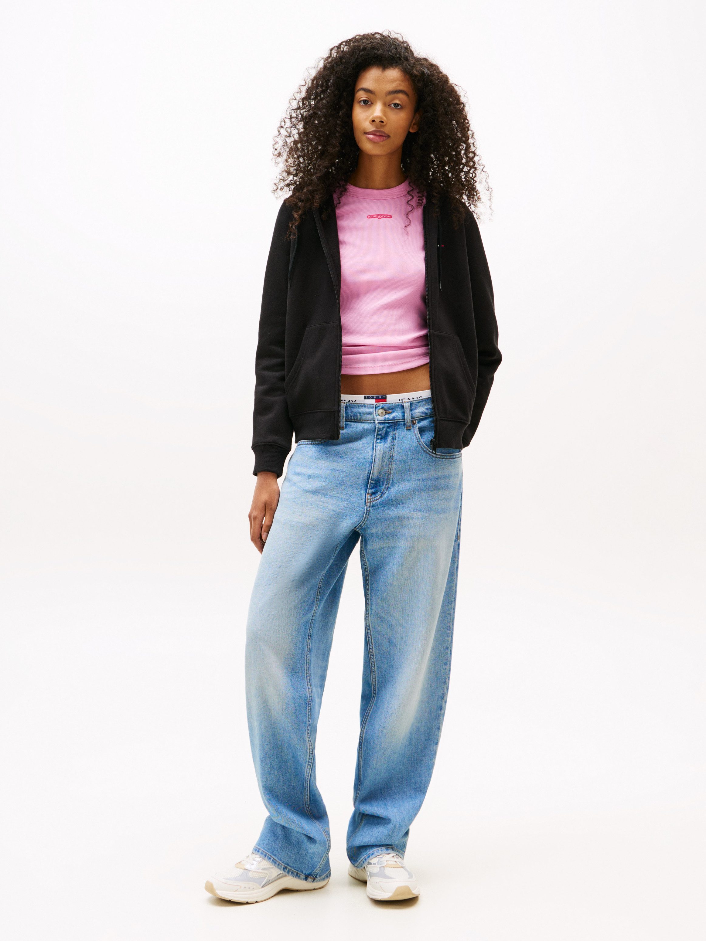 Tommy Jeans Sweatjacke TJW REG S FLAG ZIP THRU mit Logostickerei