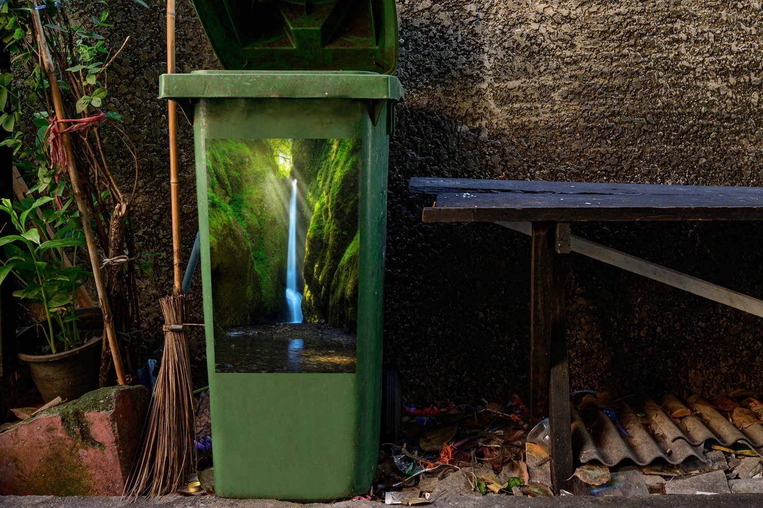 MuchoWow Wandsticker Sonne - Mülleimer-aufkleber, Abfalbehälter St), Container, (1 - Sticker, Wasserfall Grün Mülltonne