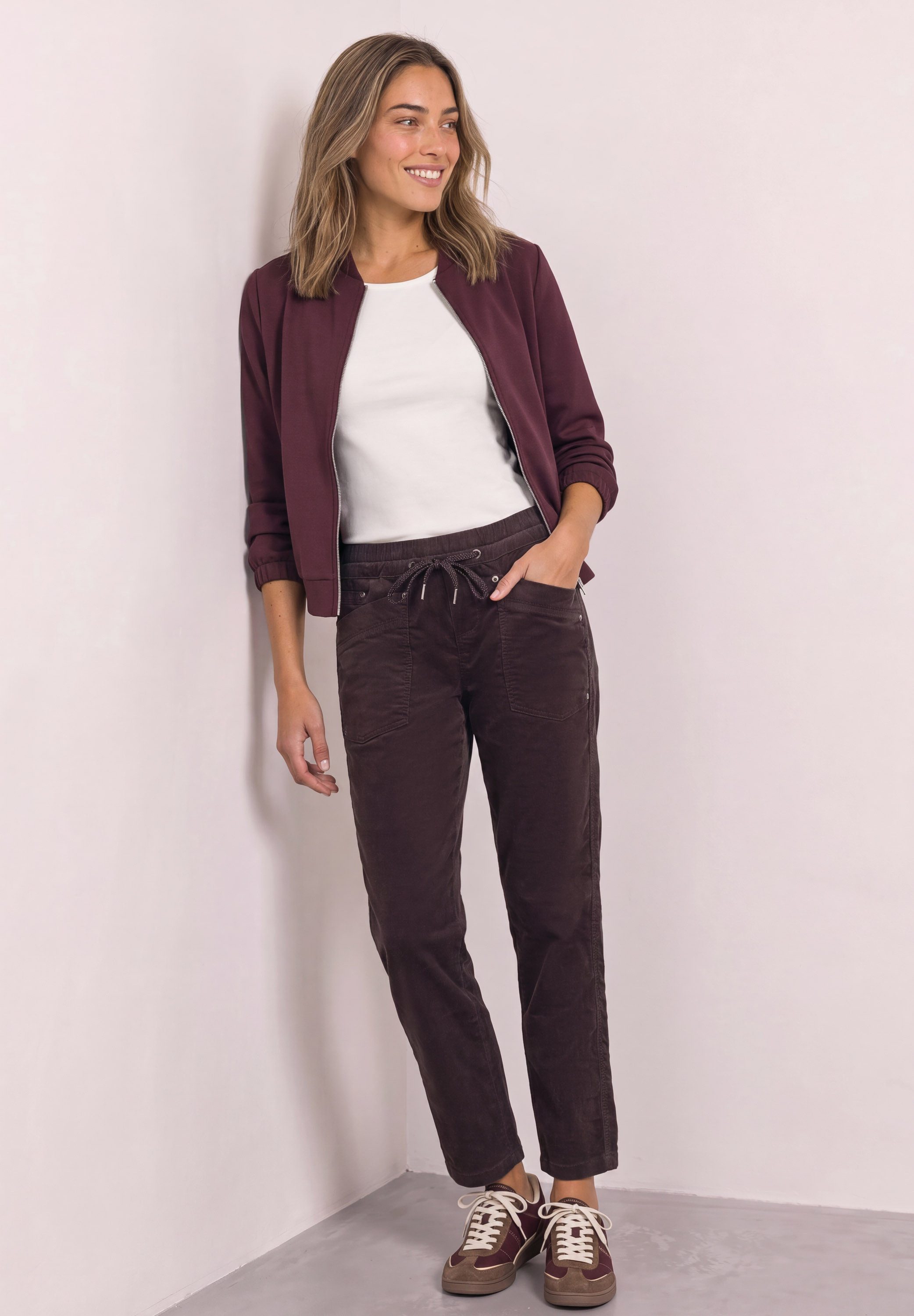 STREET ONE Cordhose Loose Fit mit elastischem Bund, 7/8-Länge