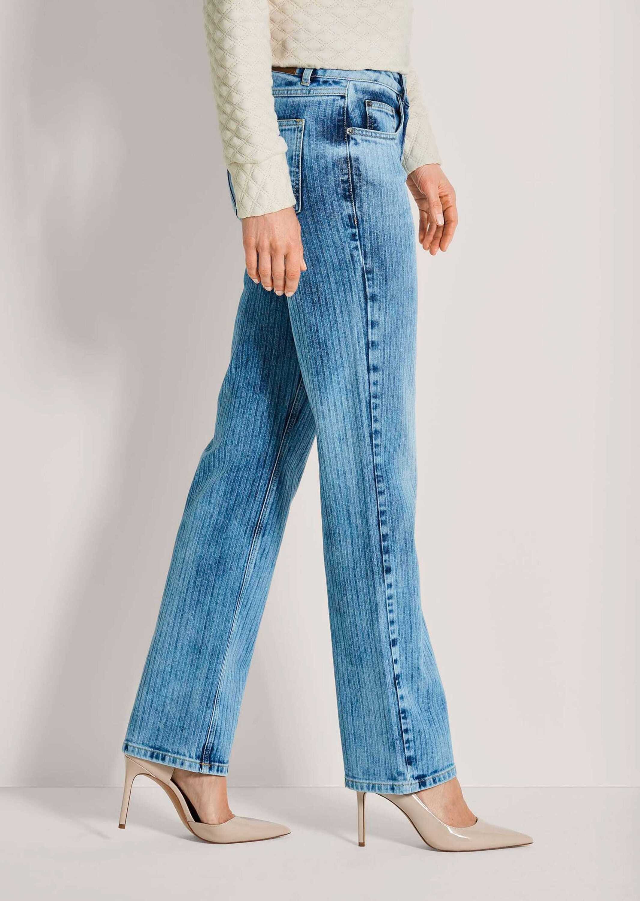 MADELEINE Gerade Jeans Kurzgröße: High Waist Five-Pocket-Jeans Gerade Hose mit edlem Fischgrat-Muster und bequemem Formbund
