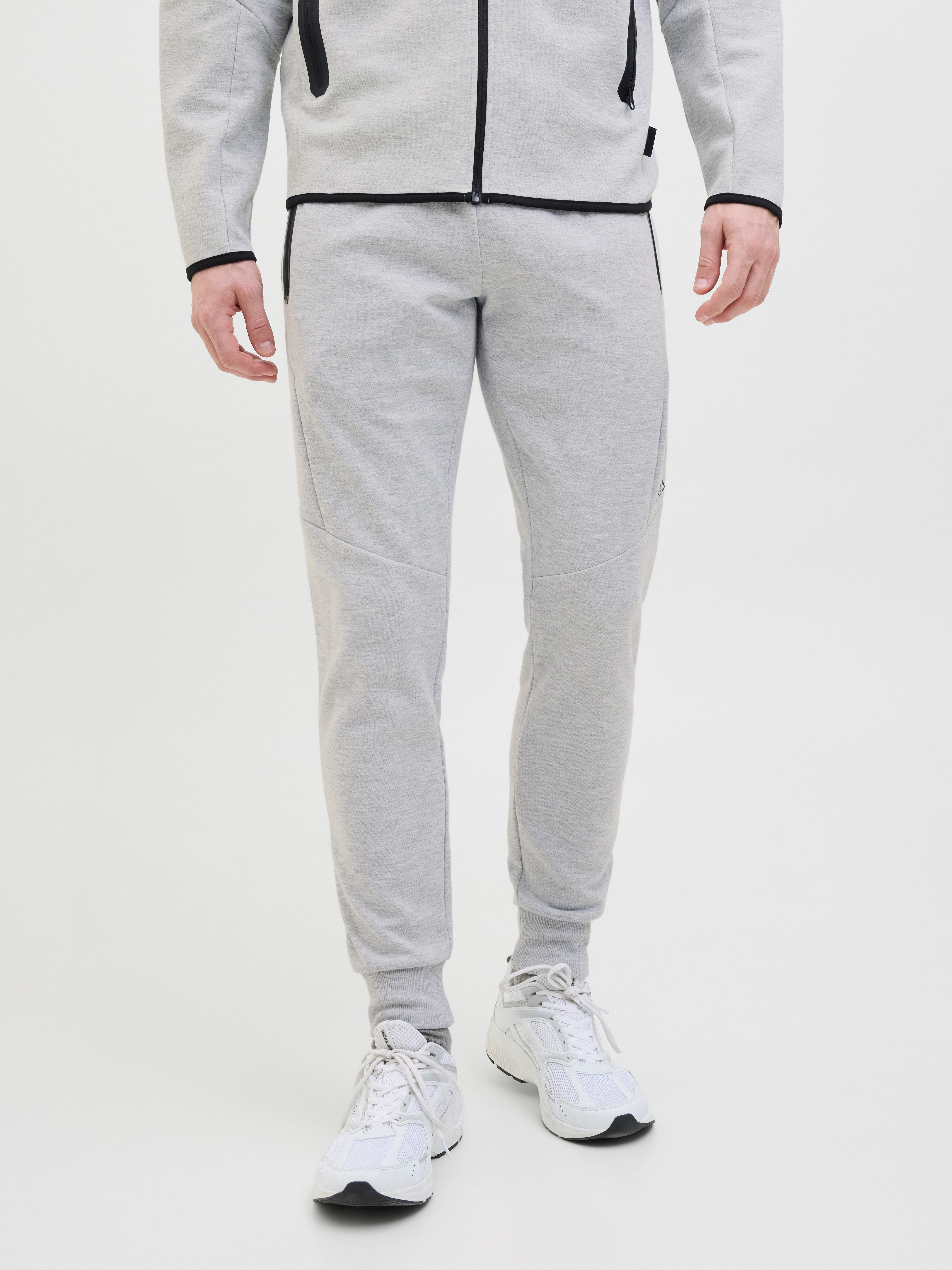 Jack & Jones Sweathose JPSTWILL FUSION SWEAT PANTS NOOS. Reduzierter Preis € 34,99. Unverbindliche Preisempfehlung € 49,99