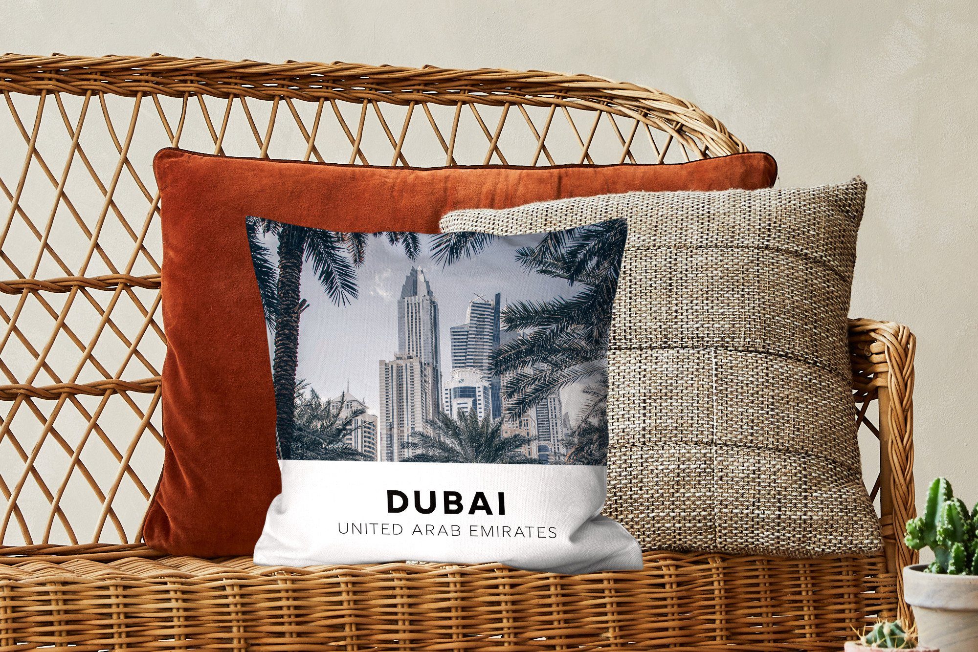 Wohzimmer, Deko, Palme Schlafzimmer, Füllung - - mit MuchoWow für Dekokissen Dubai Zierkissen Sofakissen Wolkenkratzer,