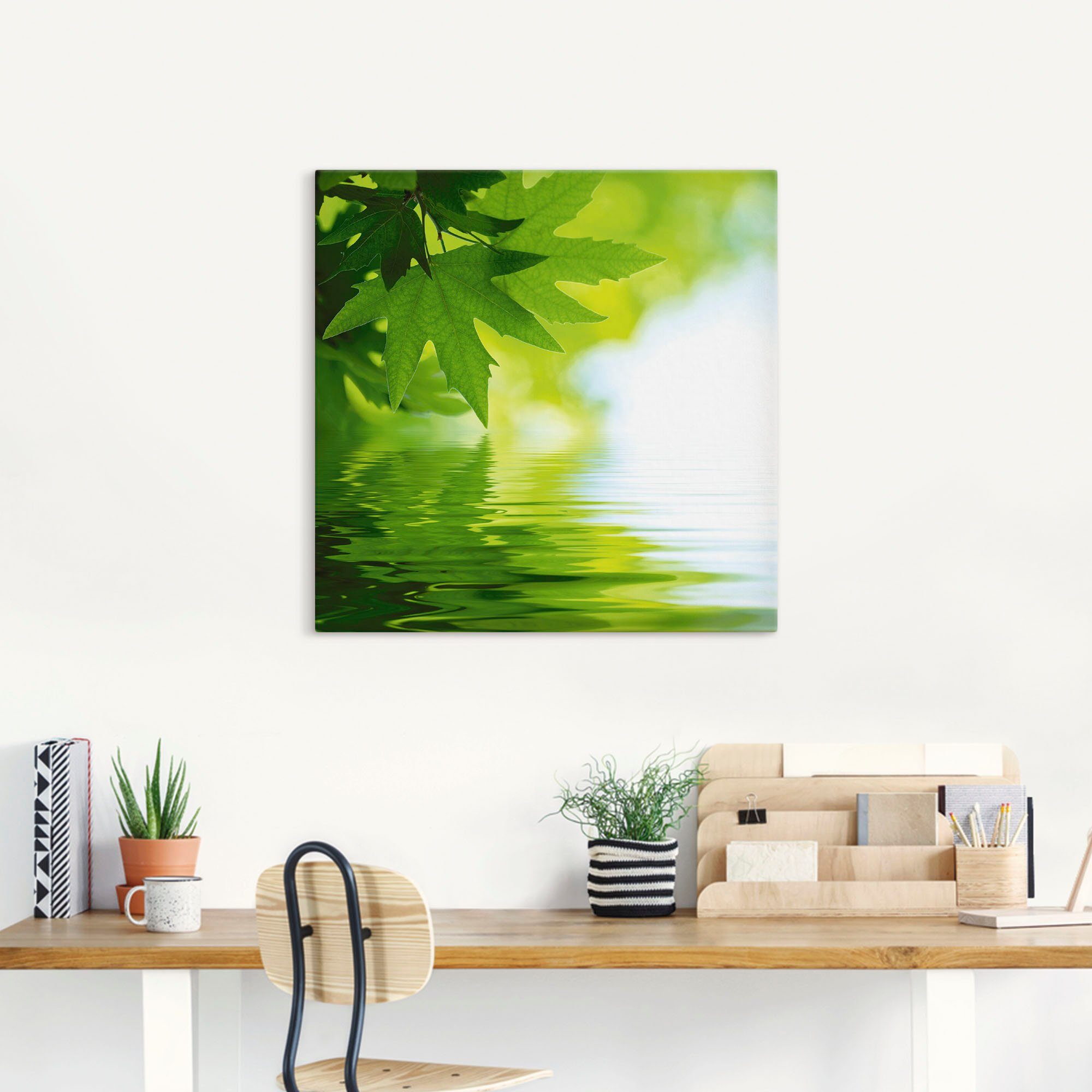 Artland Leinwandbild Grüne Blätter reflektieren im Wasser, Blätter (1 St), auf Holzrahmen gespannt