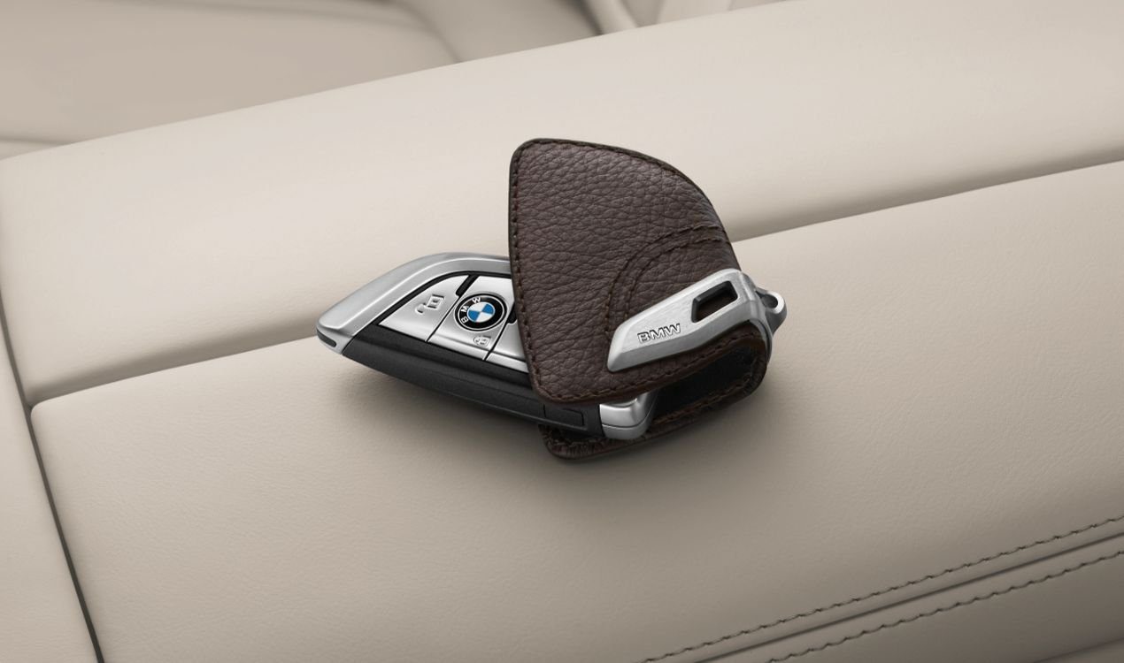 BMW Schlüsselanhänger BMW Schlüsseletui mit Edelstahlspange Nokka (1-tlg)