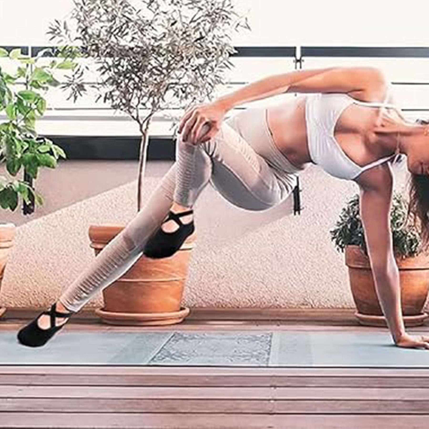 Mutig Sportsocken 3 Paar Premium Pilates-Socken Dame Weich, Rutschfeste Baumwollsocken (für Yoga, Barre, Pilates,Tanz, Barfuß, Trampolin, Zuhause, Krankenhaus, Einheitsgröße für 36-40, Atmungsaktive Socken für Fitness Ballett) Socken für Rutschschutz und Erschütterung