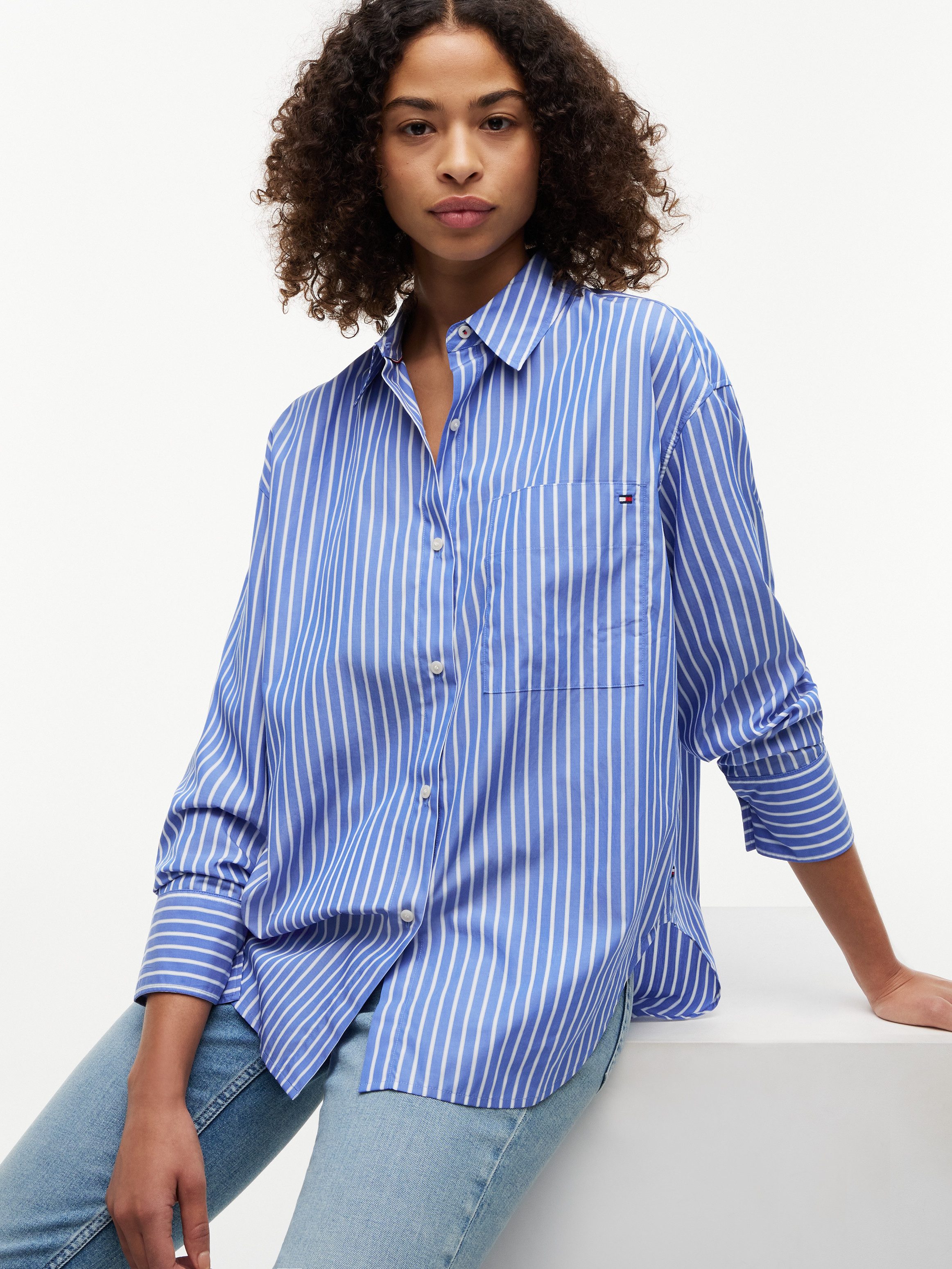 Tommy Hilfiger Hemdbluse MODERN POPLIN BLUE STR SHIRT LS Baumwolle, Brusttasche, regular fit