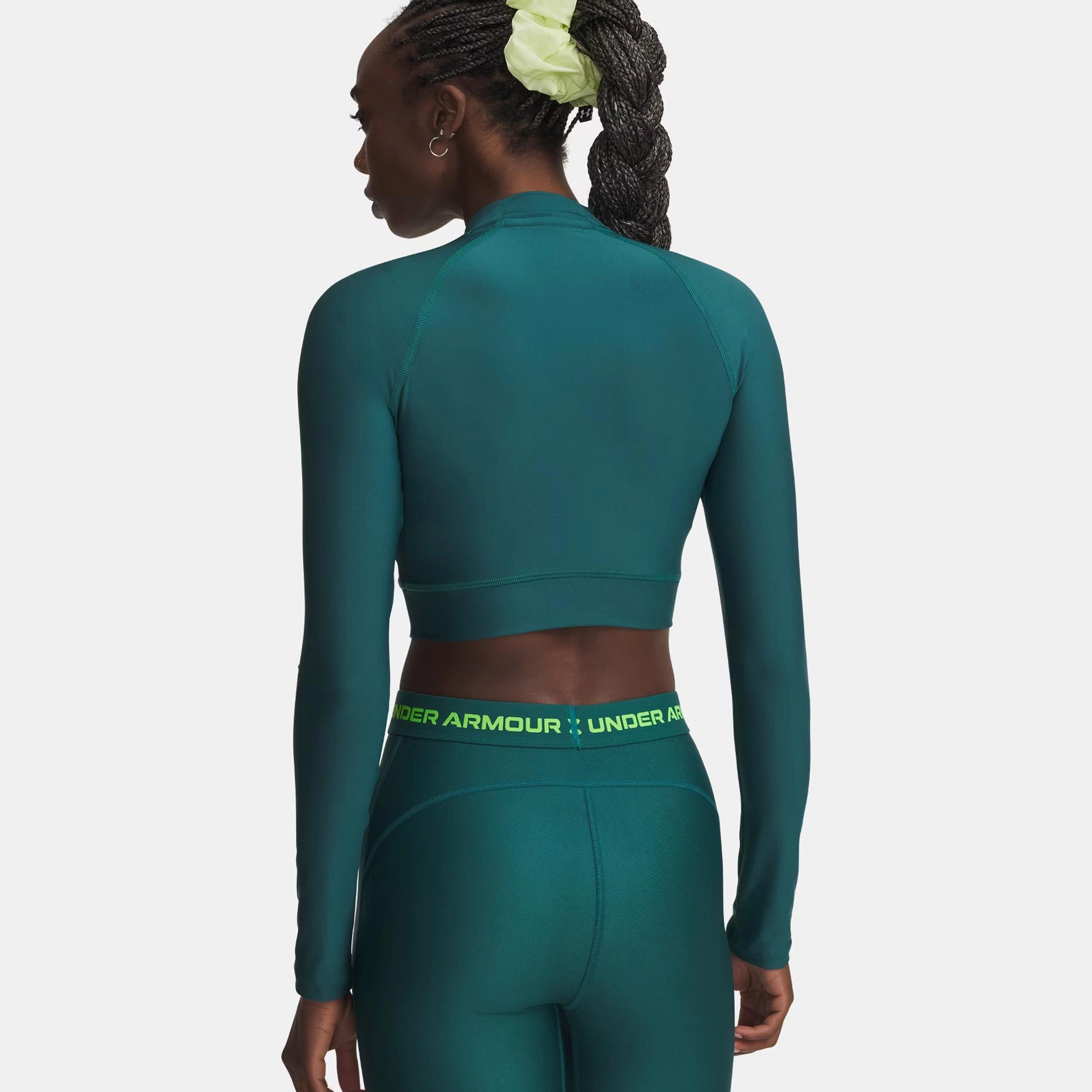 Under Armour® Longsleeve HeatGear Crop Mock